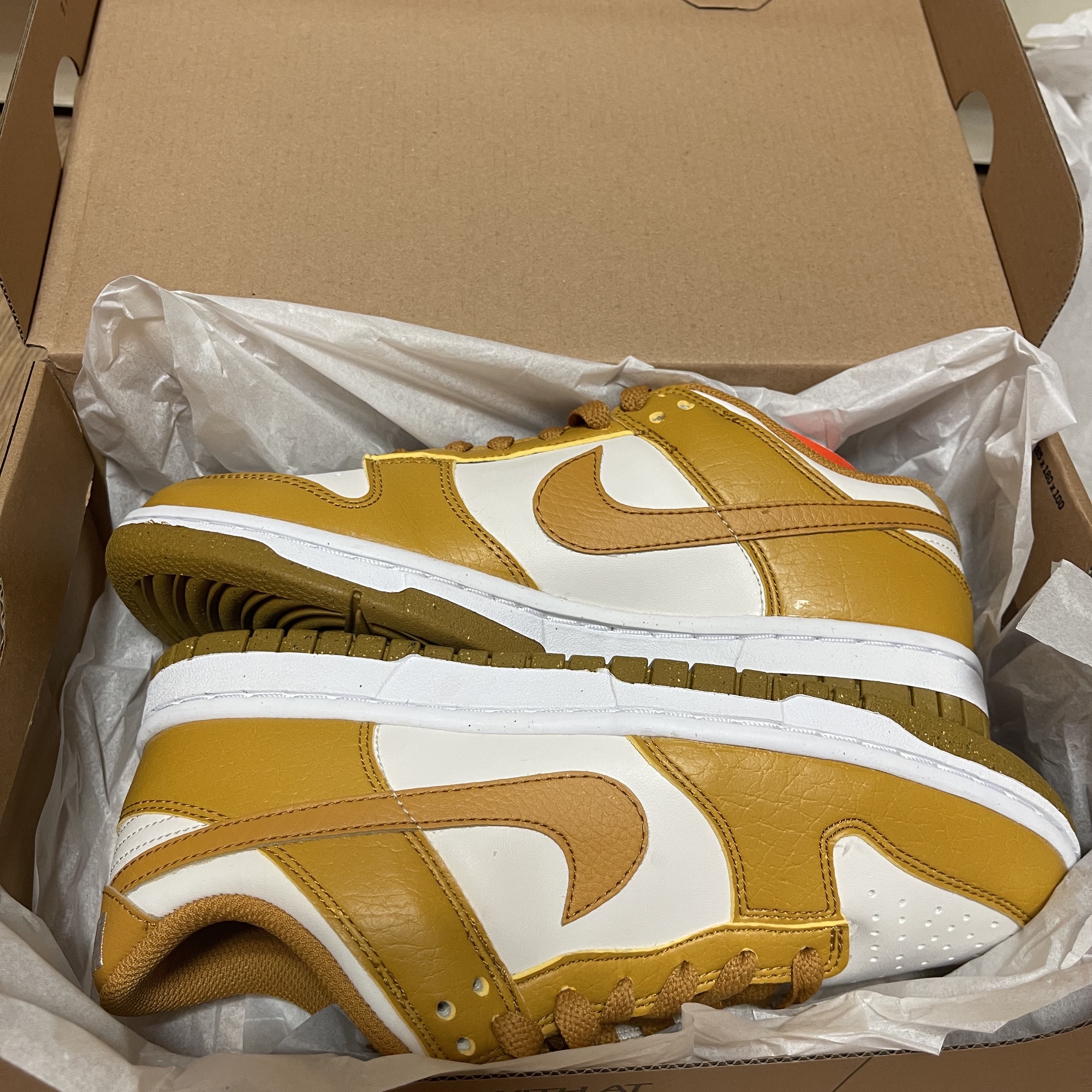 (W) Nike Dunk Low Next Nature Phantom 착용 스타일 - 2