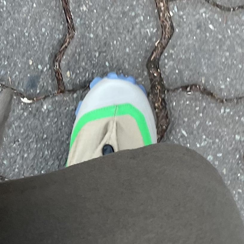 Salomon x MM6 Maison Margiela Cross Low Kelp Vintage Khaki 착용 스타일 - 3