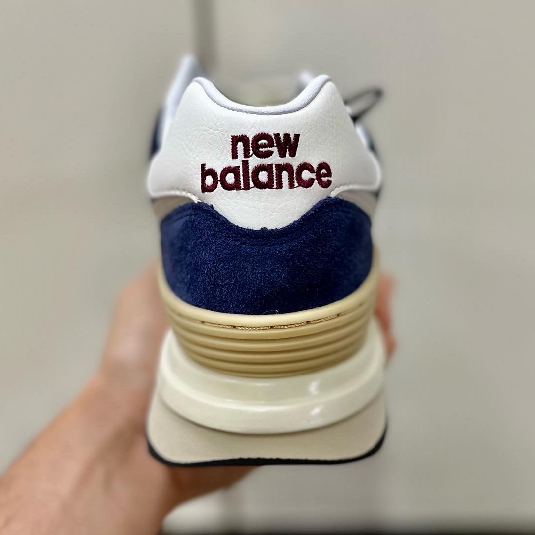 New Balance 574 Legacy Navy 착용 스타일 - 4