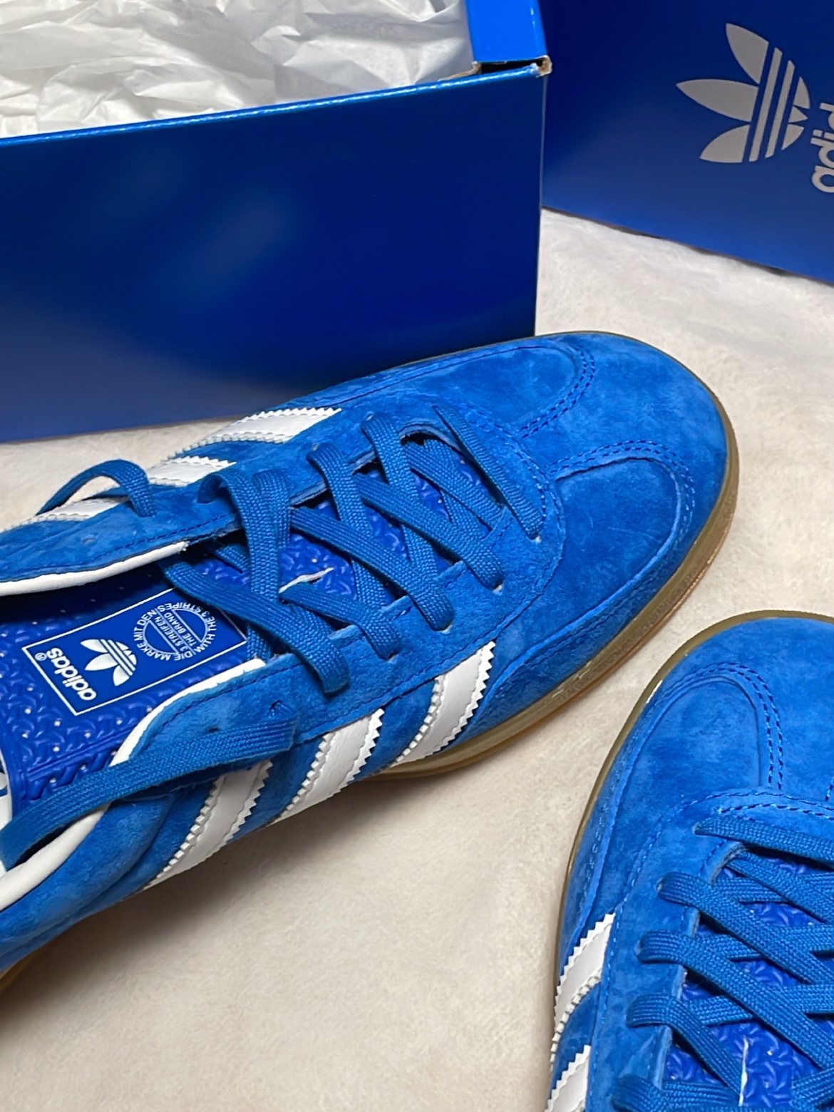 Adidas Gazelle Indoor Blue Bird 착용 스타일