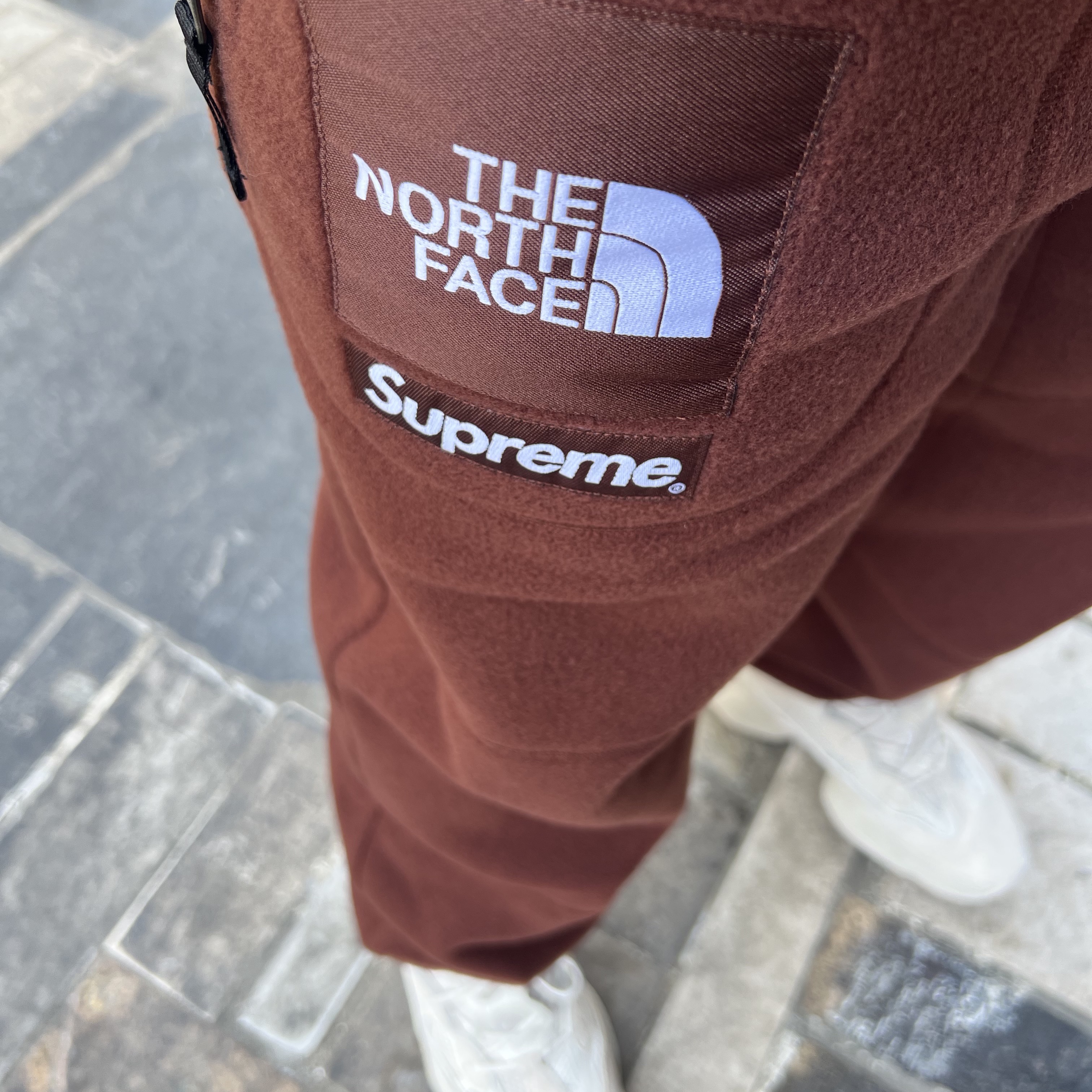 Supreme x The North Face Steep Tech Fleece Pullover Brown - 22FW, Supreme x The North Face Steep Tech Fleece Pants Brown - 22FW 착용 스타일 - 2