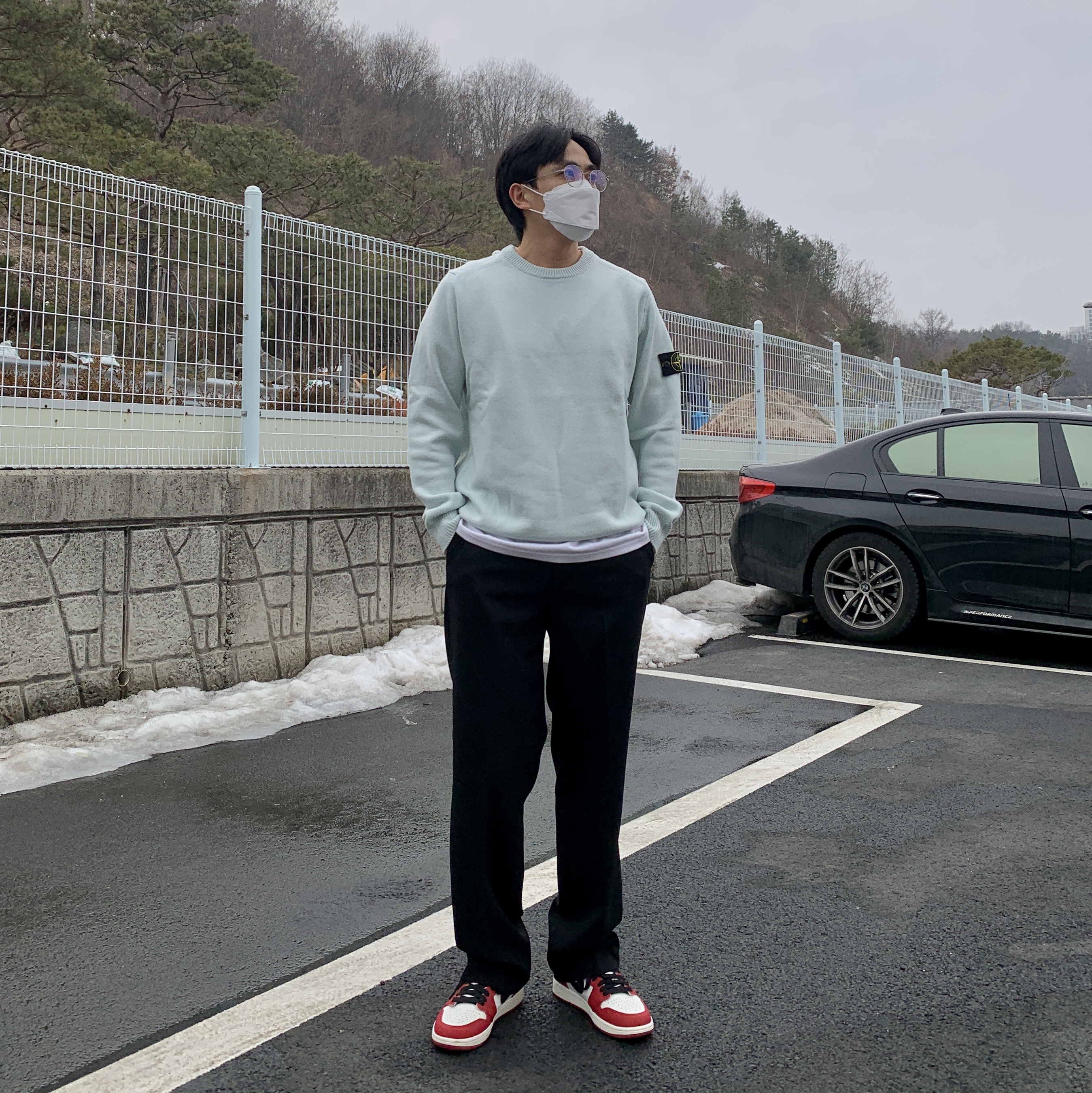 Stone Island 502B0 Crewneck Knit Light Green - 22SS, Jordan 1 Retro High OG Chicago 2022 착용 스타일 - 1