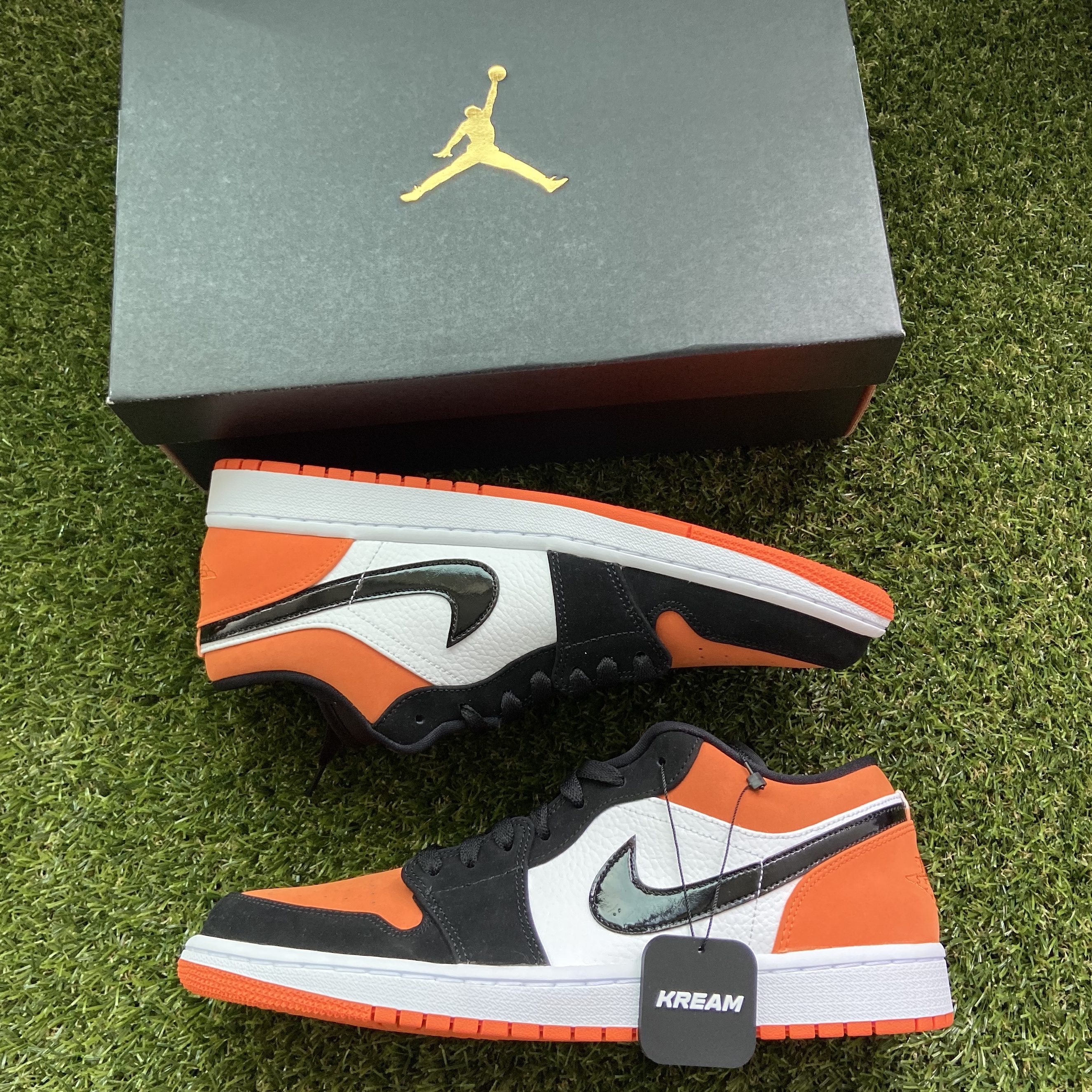 Jordan 1 Low Shattered Backboard 착용 스타일