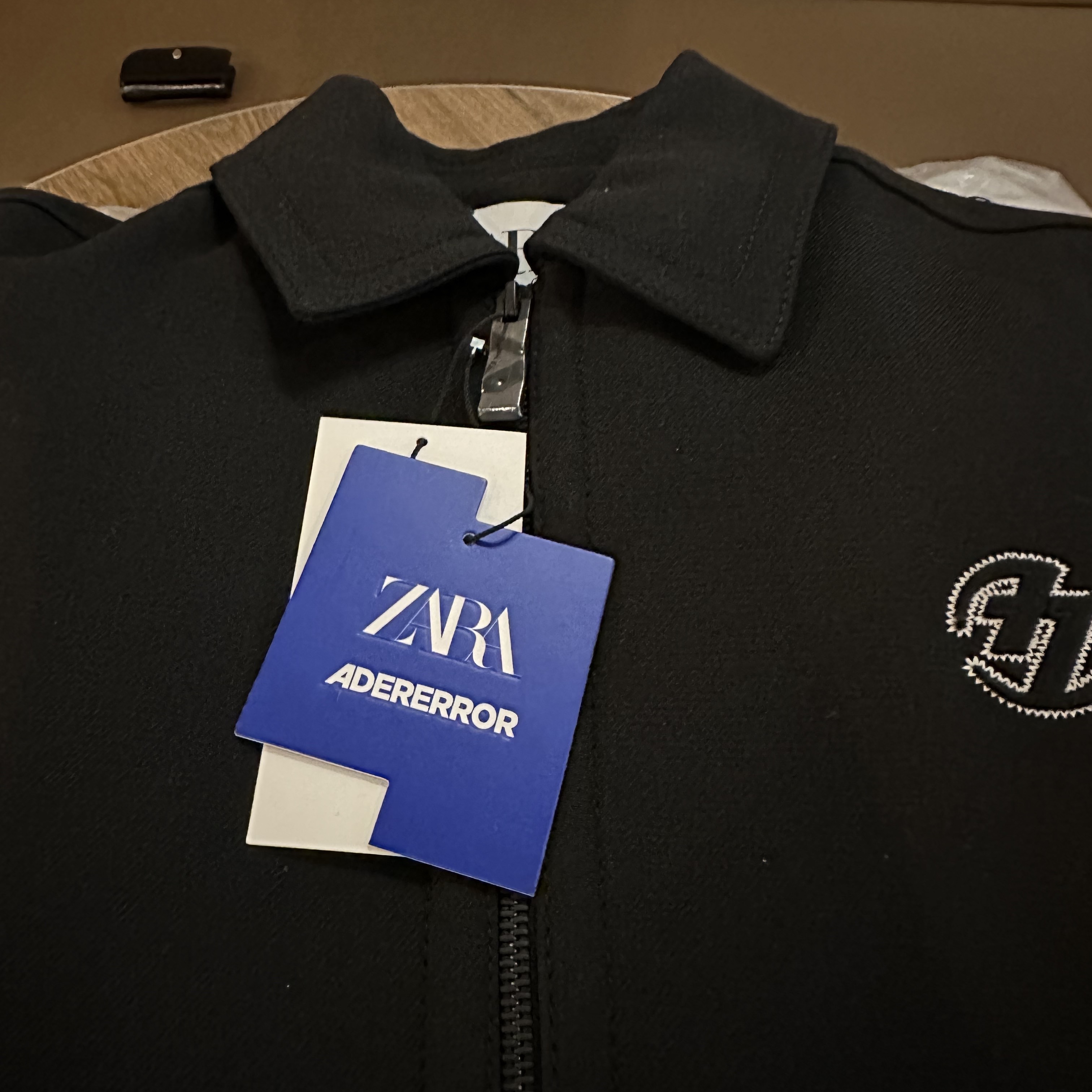 Zara x Ader Error Oversize Collar Bomber Jacket Black 착용 스타일