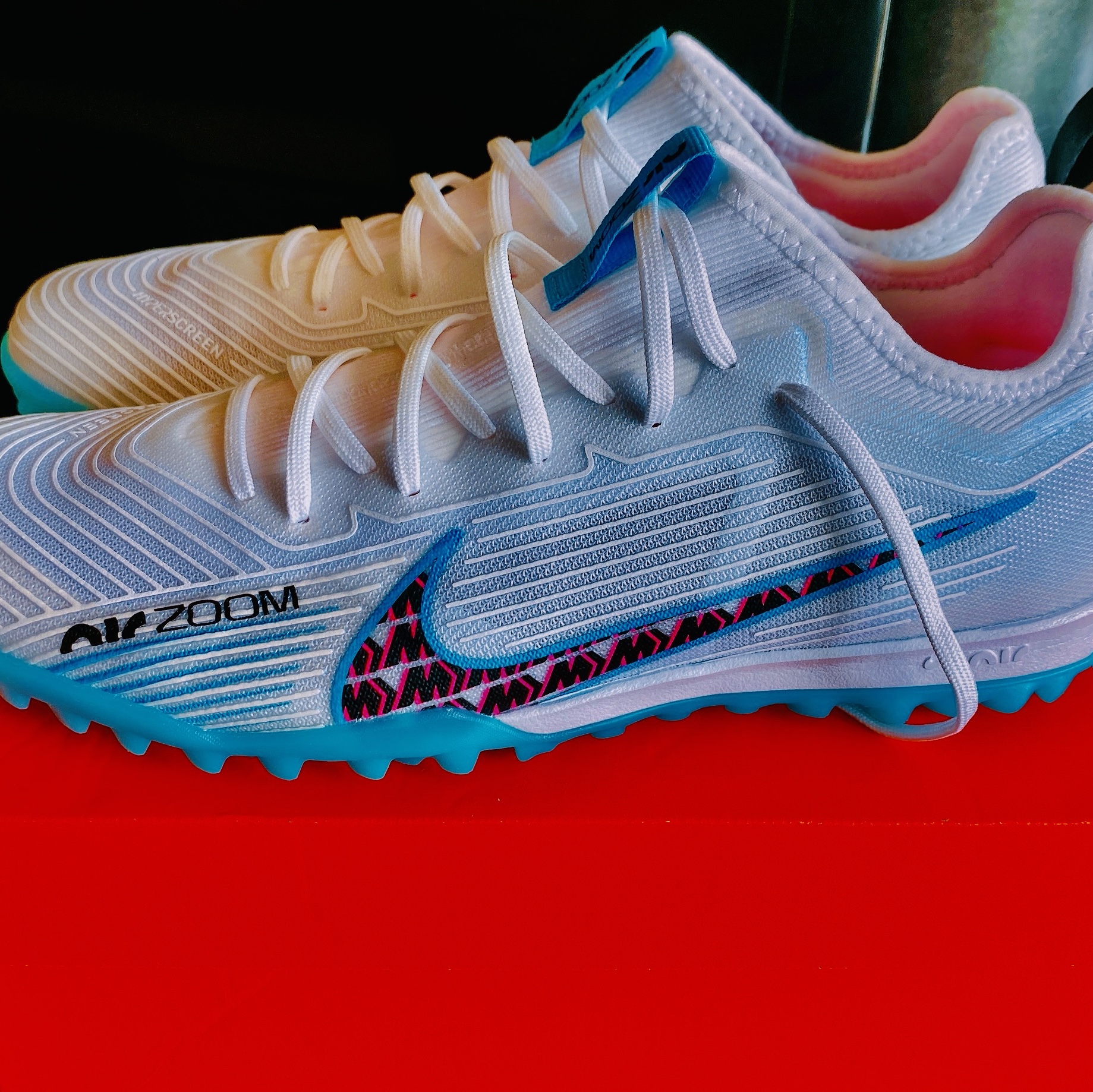 Nike Zoom Mercurial Vapor 15 Pro TF White Baltic Blue 착용 스타일 - 5