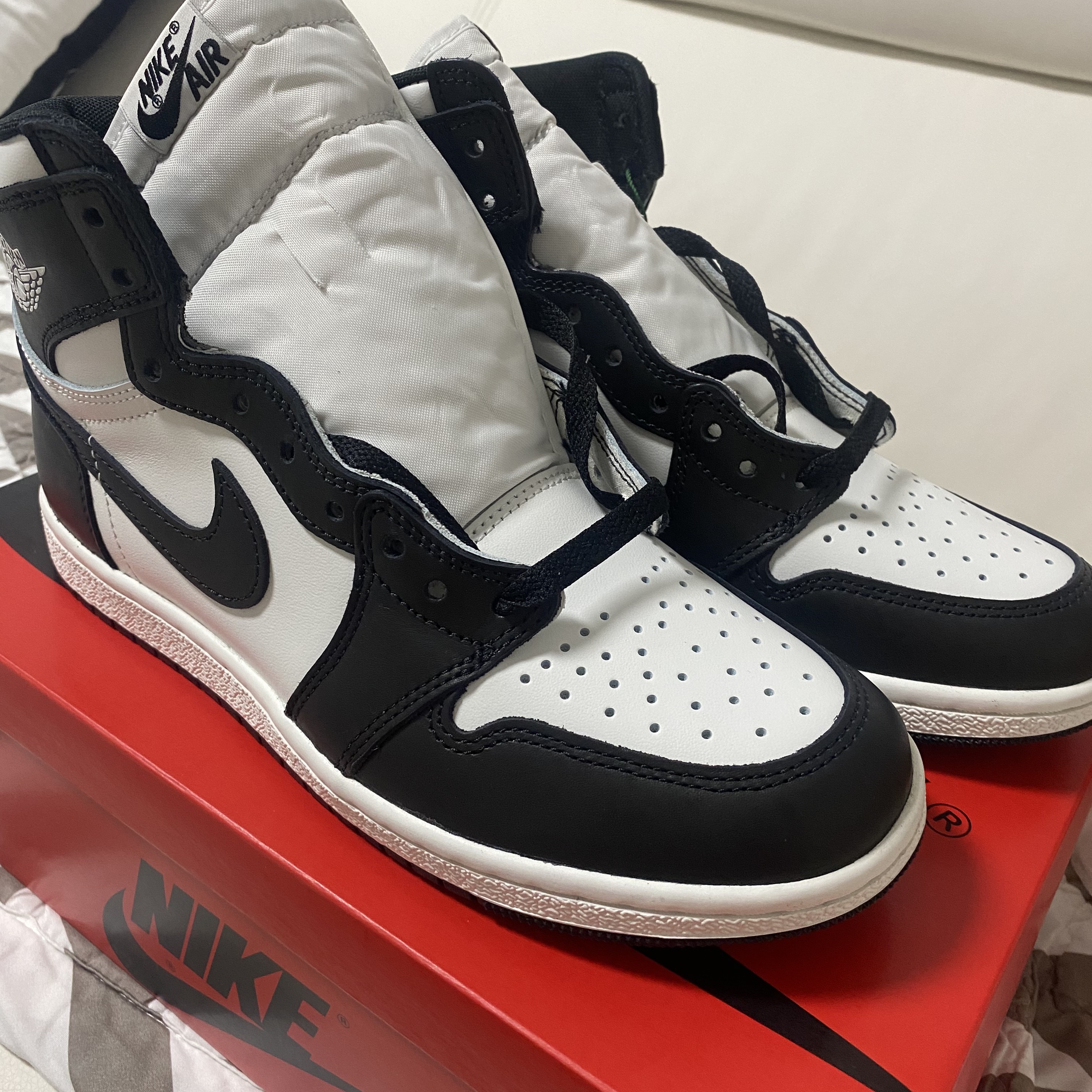 Jordan 1 High 85 Black White 착용 스타일 - 2