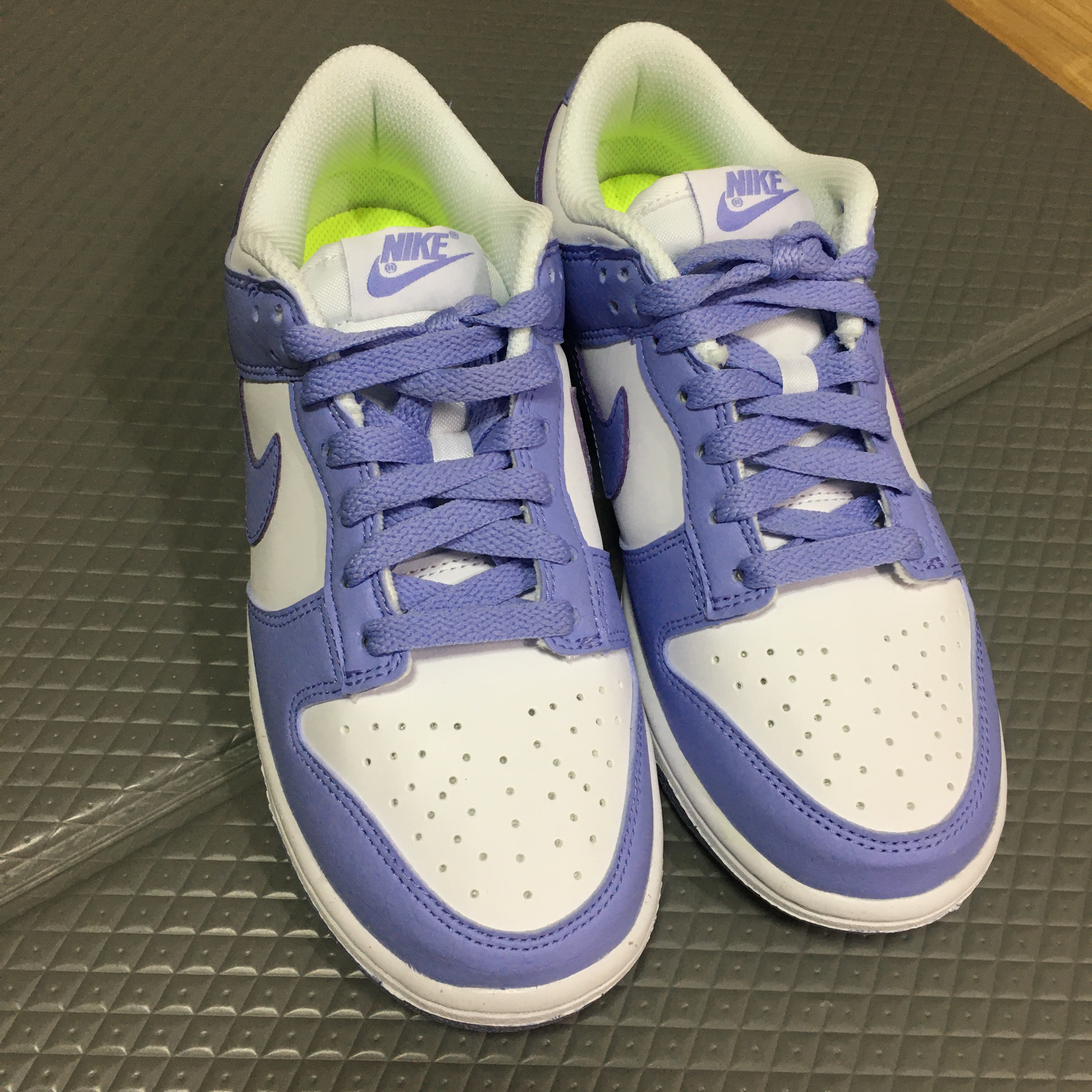 (W) Nike Dunk Low Next Nature Lilac 착용 스타일 - 2