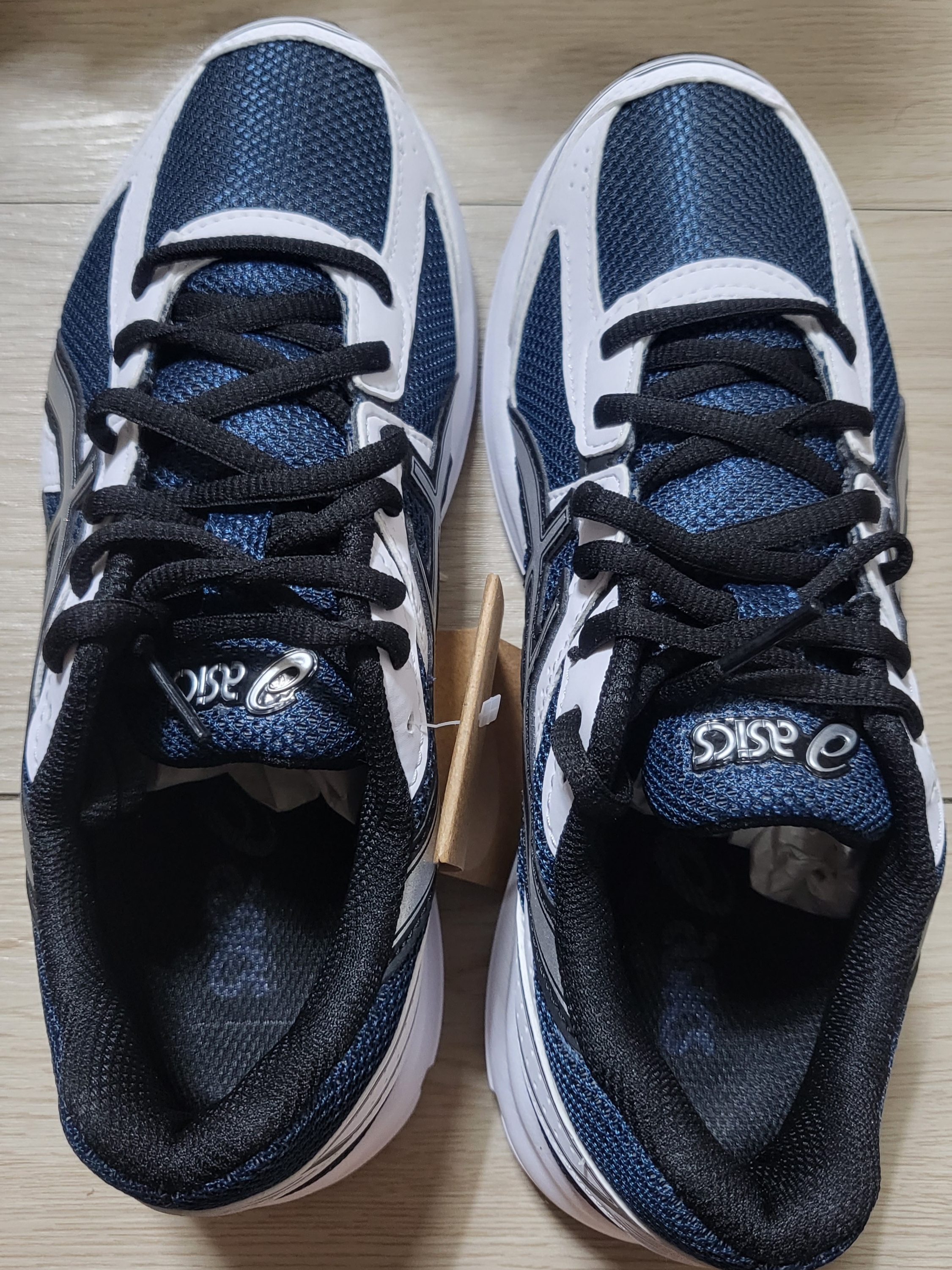 Asics Jog 100 S Navy Pure Silver - 2E Wide 착용 스타일