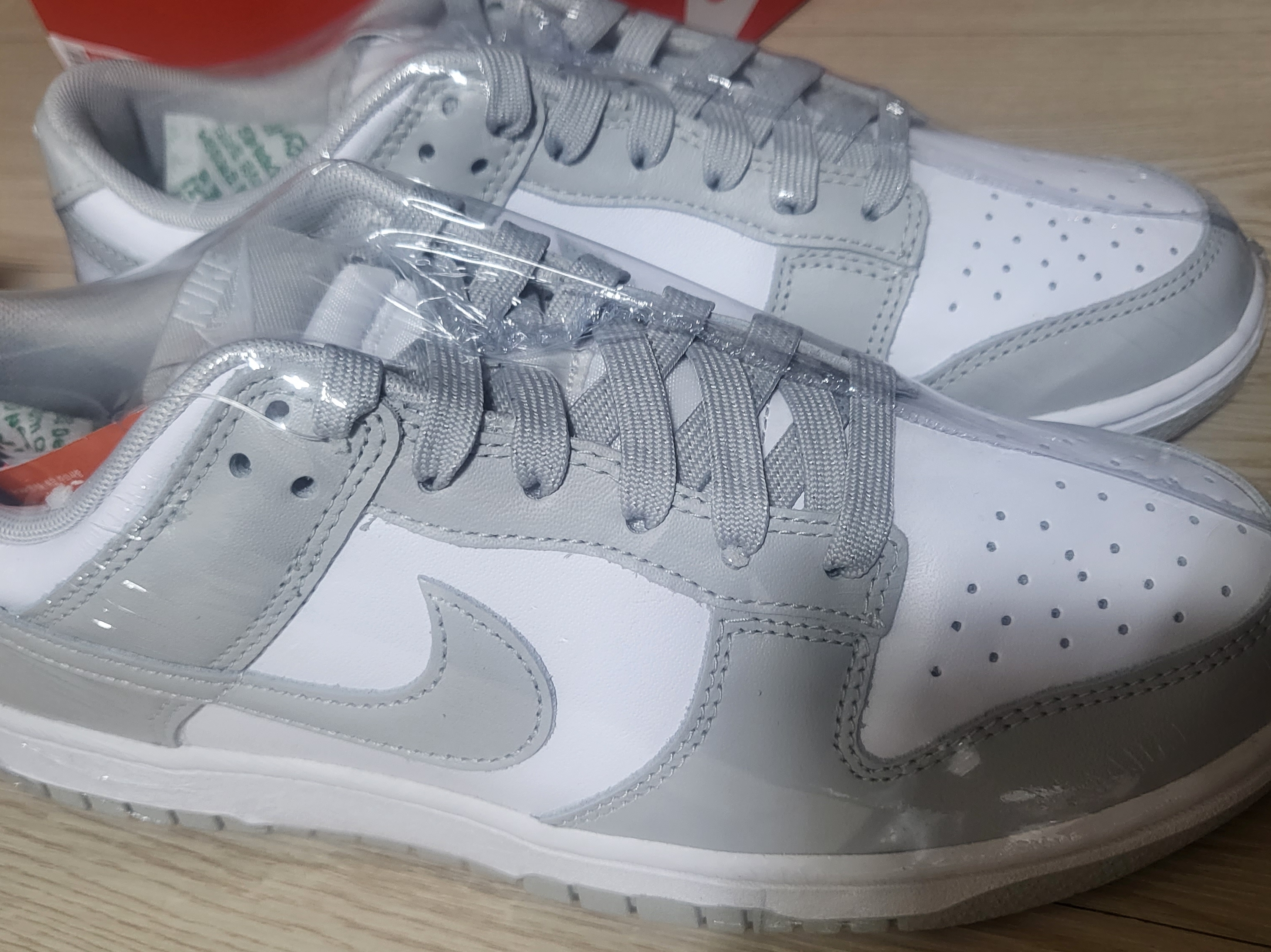 Nike Dunk Low Retro Grey Fog 착용 스타일