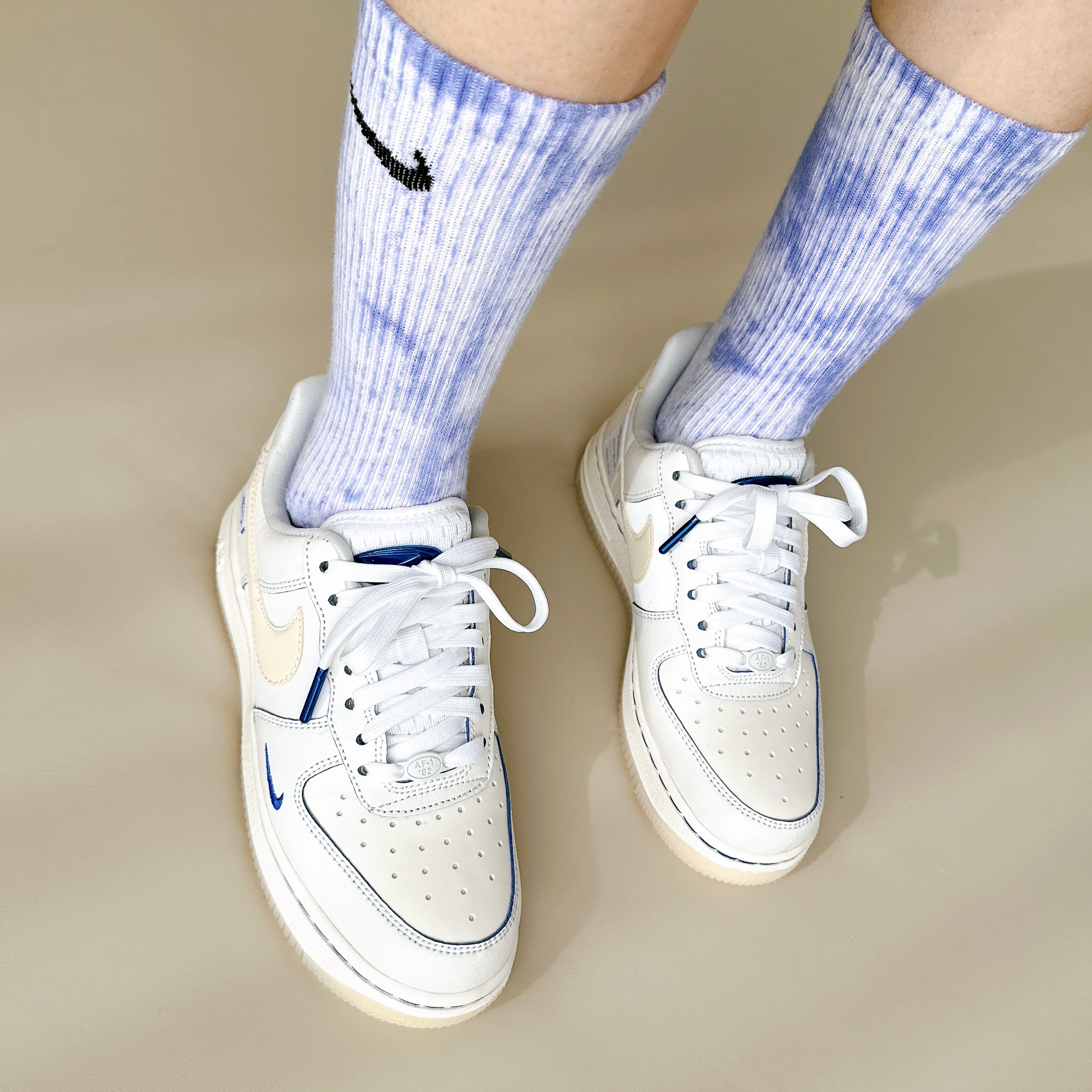 (W) Nike Air Force 1 '07 LX Game Royal Sail 착용 스타일 - 2