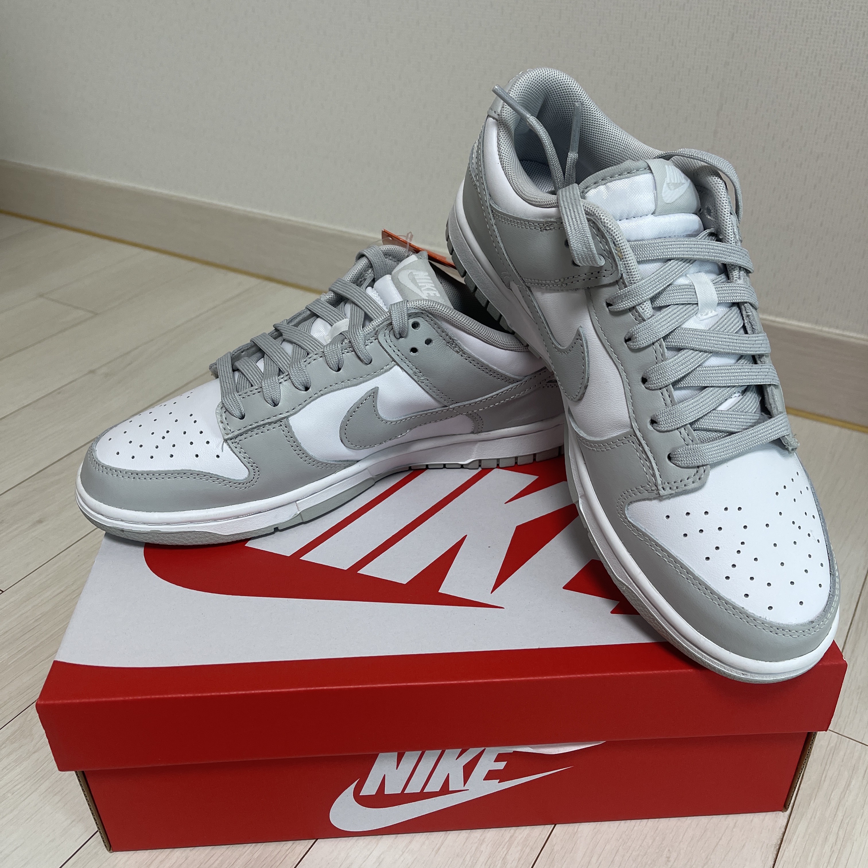 Nike Dunk Low Retro Grey Fog 착용 스타일 - 1