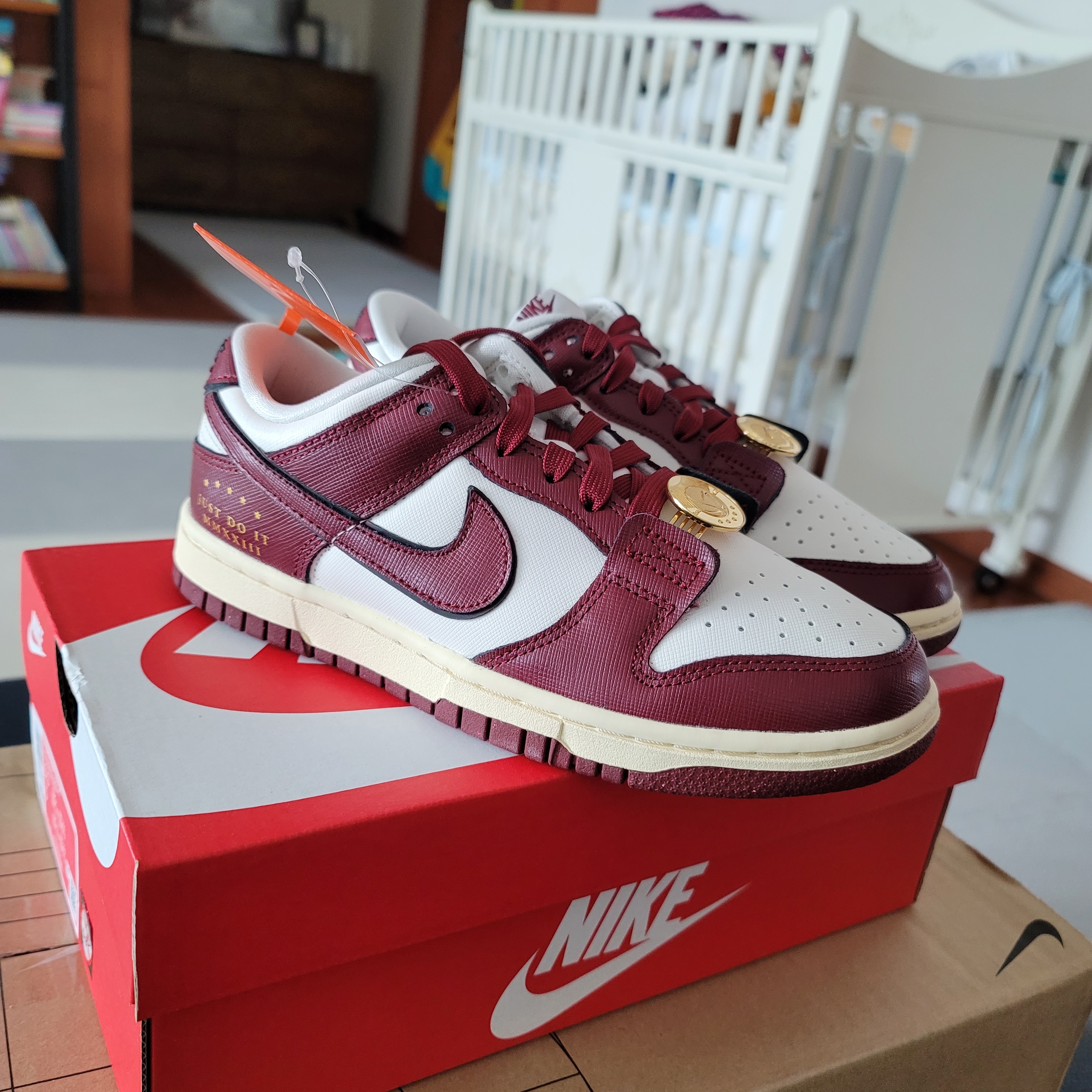 (W) Nike Dunk Low SE Pendant 착용 스타일 - 1