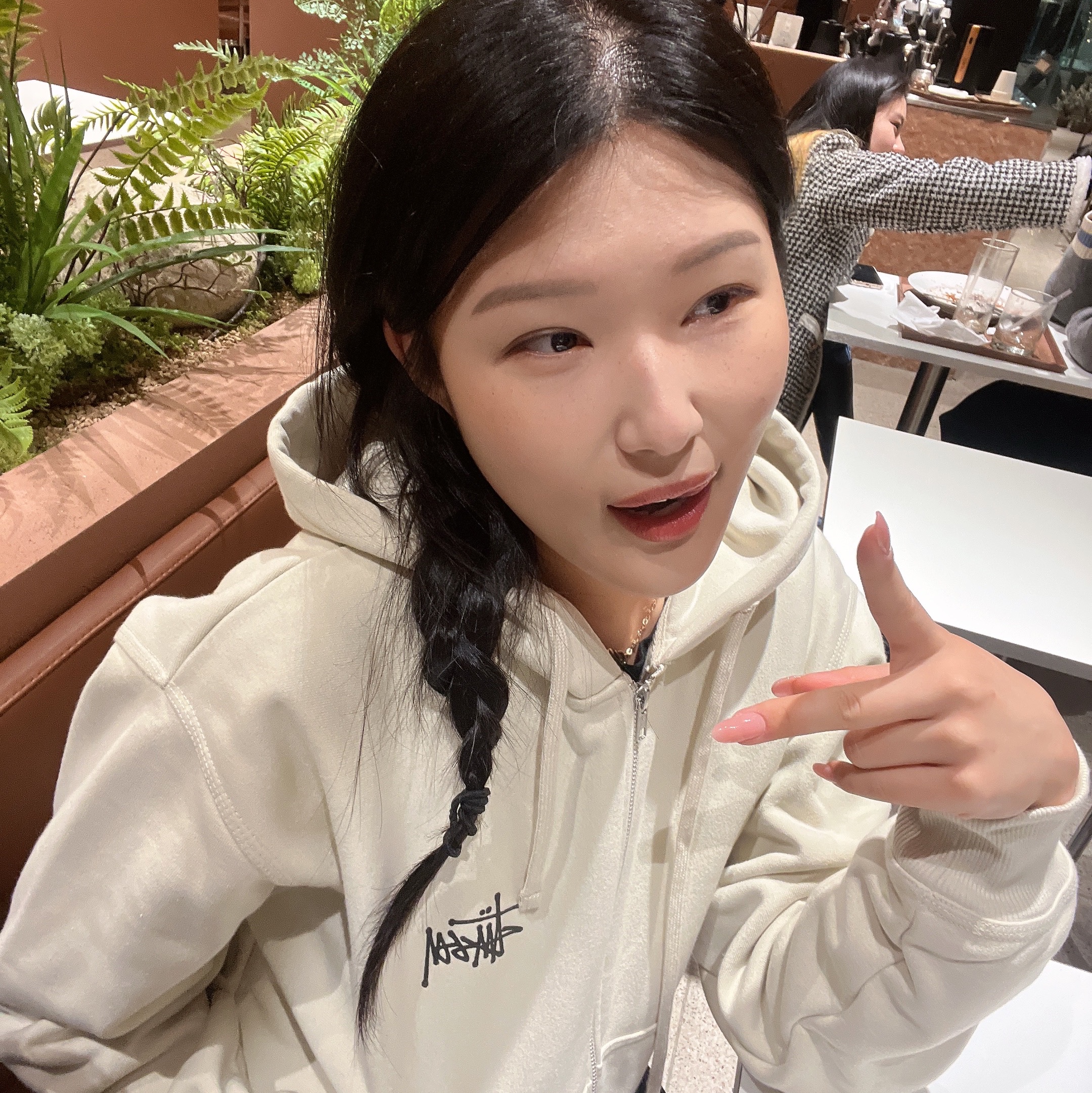 Stussy Basic Stussy Zip Hoodie Putty 2022 착용 스타일 - 1