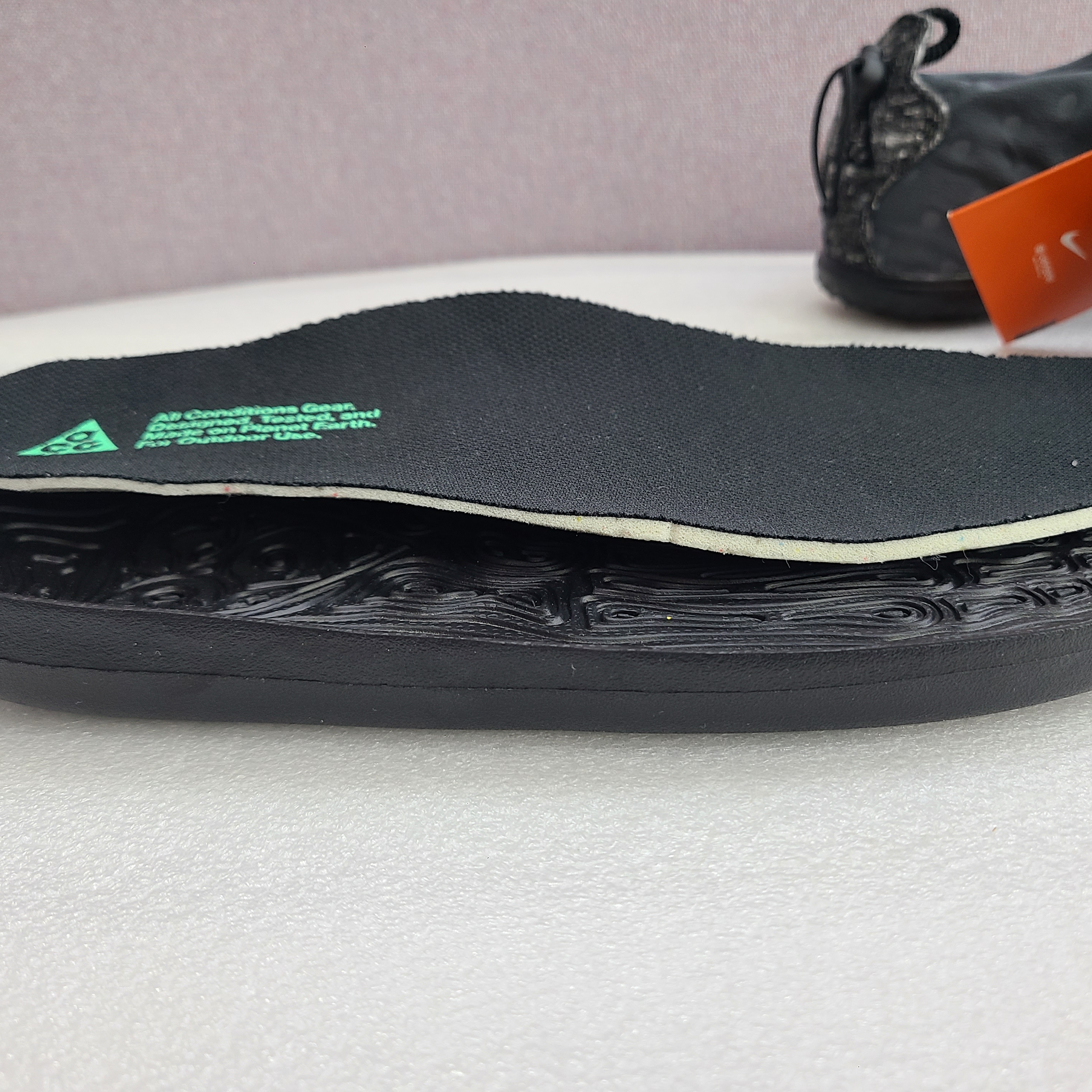 Nike ACG Moc Anthracite 착용 스타일 - 5