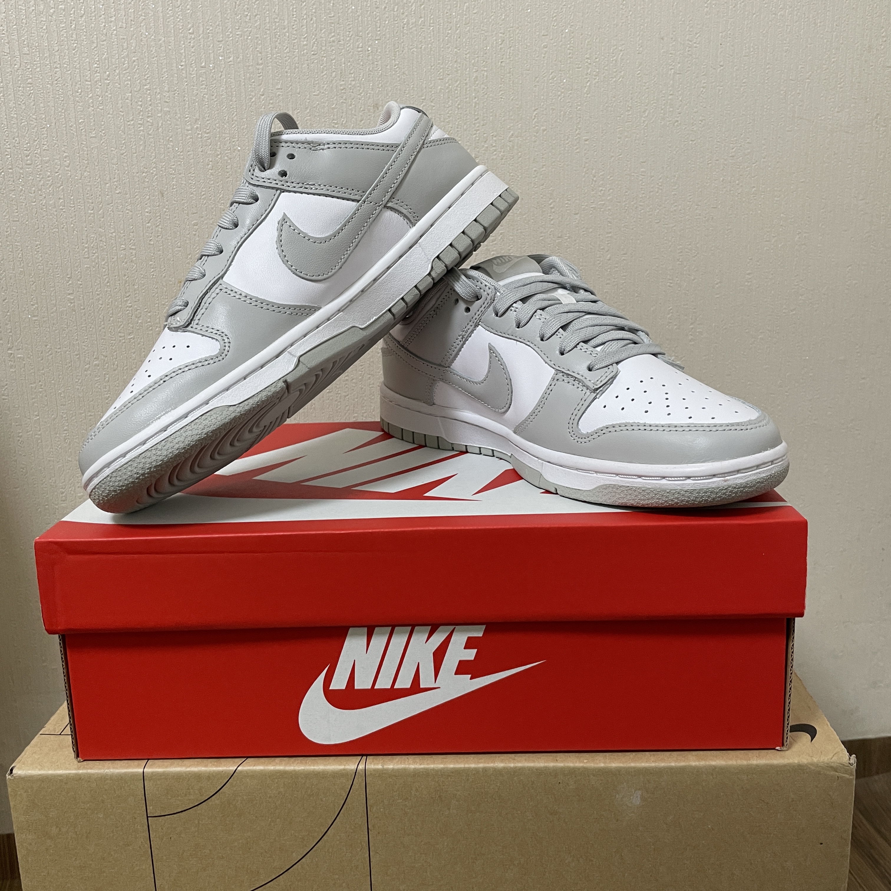 Nike Dunk Low Retro Grey Fog 착용 스타일