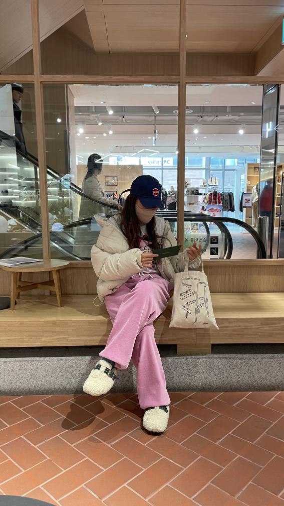 KREAM 프로필 이미지