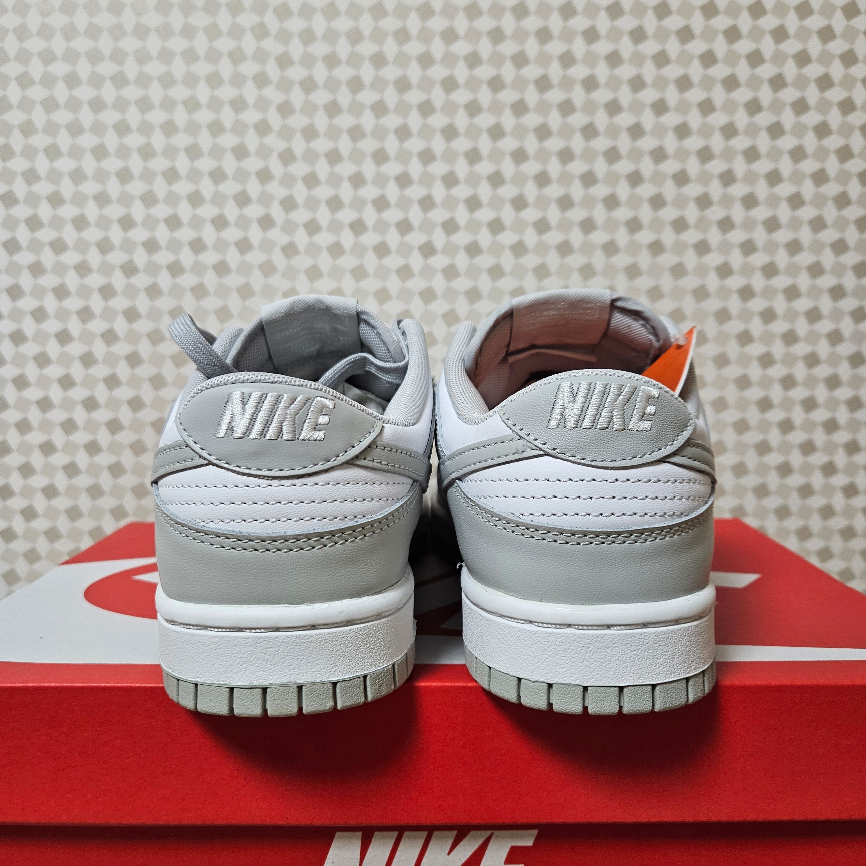 Nike Dunk Low Retro Grey Fog 착용 스타일 - 3