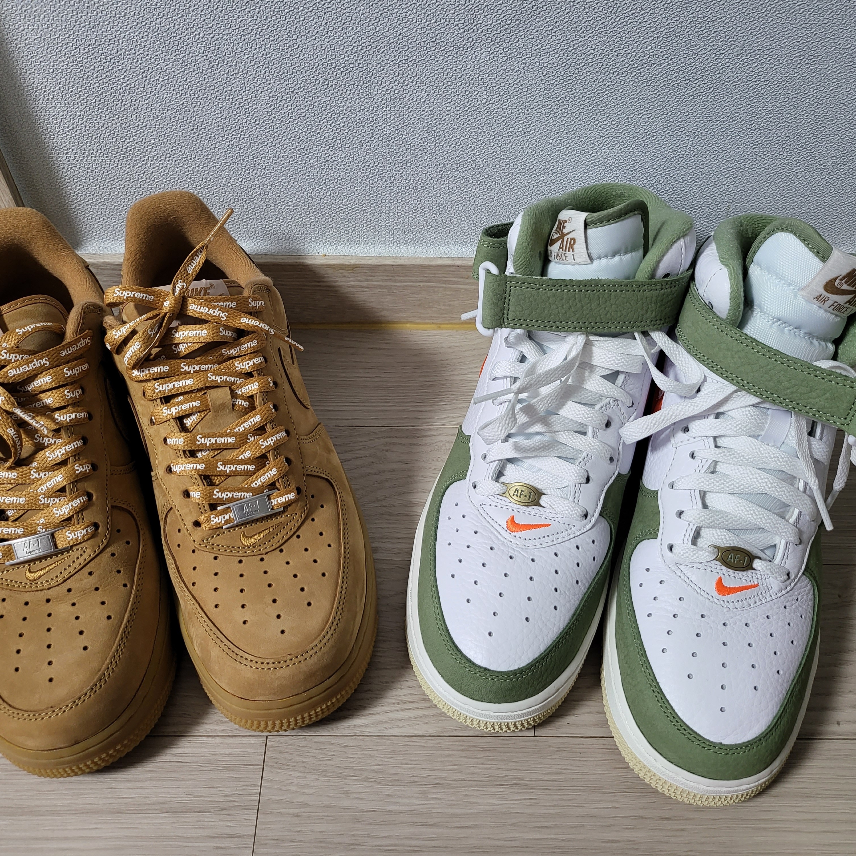 Nike Air Force 1 Mid '07 QS Olive Green and Total Orange 착용 스타일