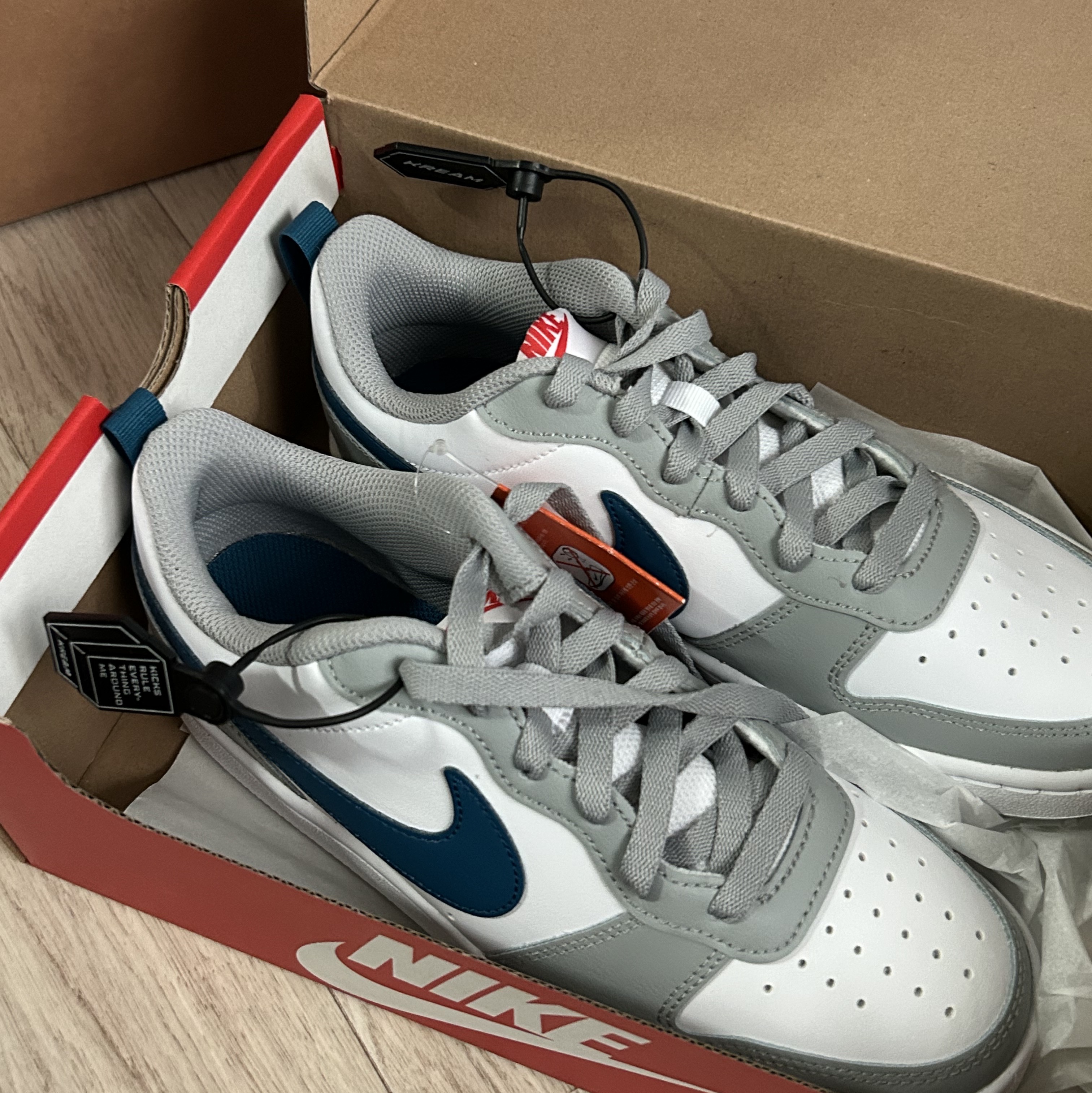 (GS) Nike Court Borough Low 2 Light Smoke Grey 착용 스타일
