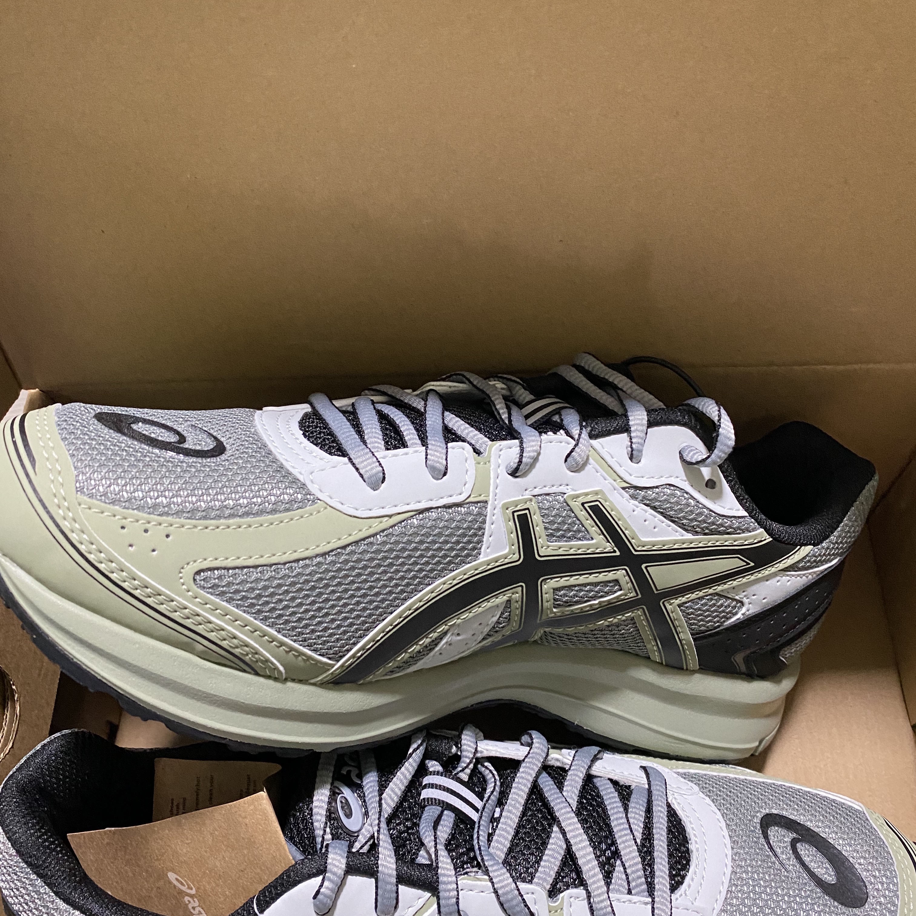 Asics Jog 100 S Sheet Rock - 2E Wide 착용 스타일