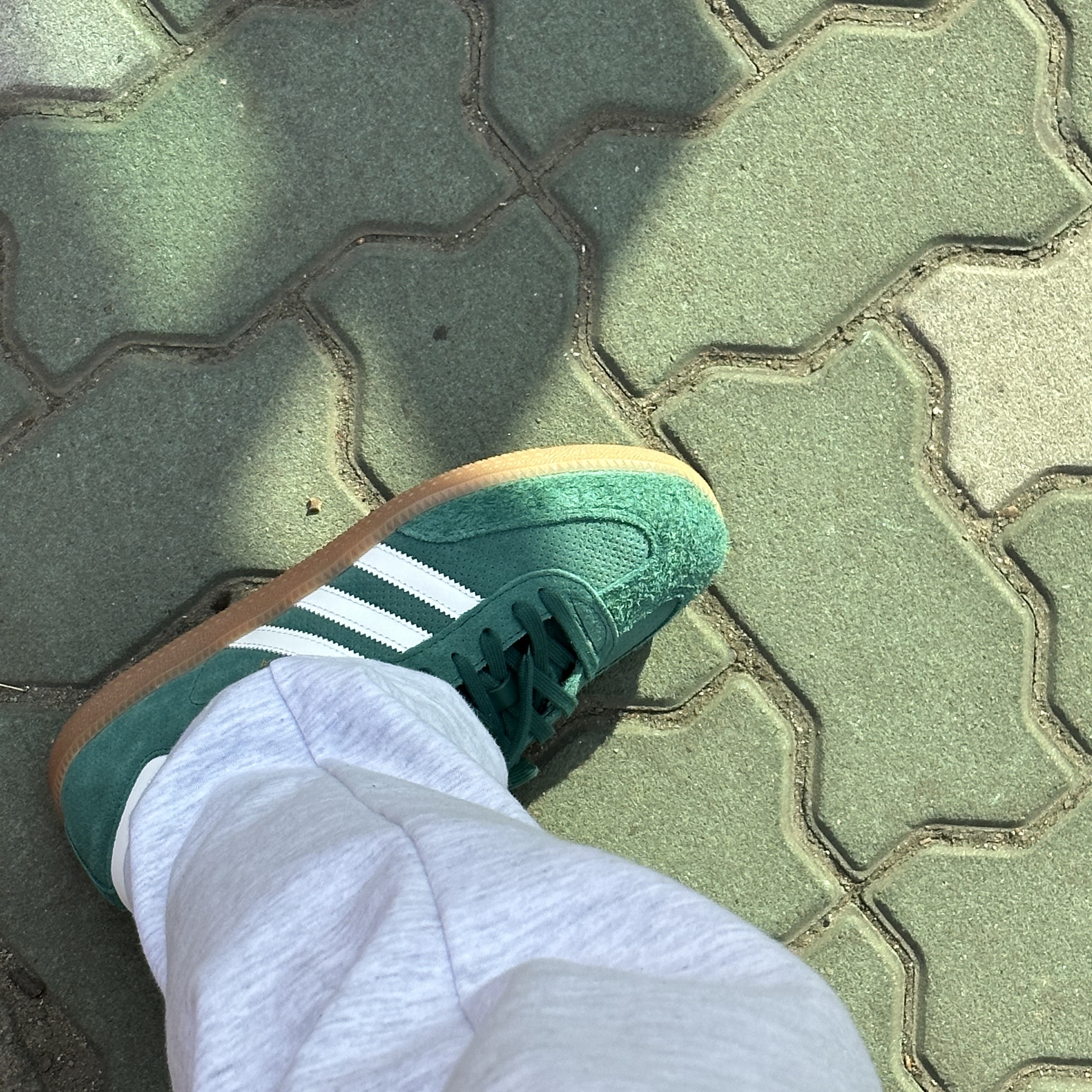 Adidas Samba OG Collegiate Green 착용 스타일 - 2