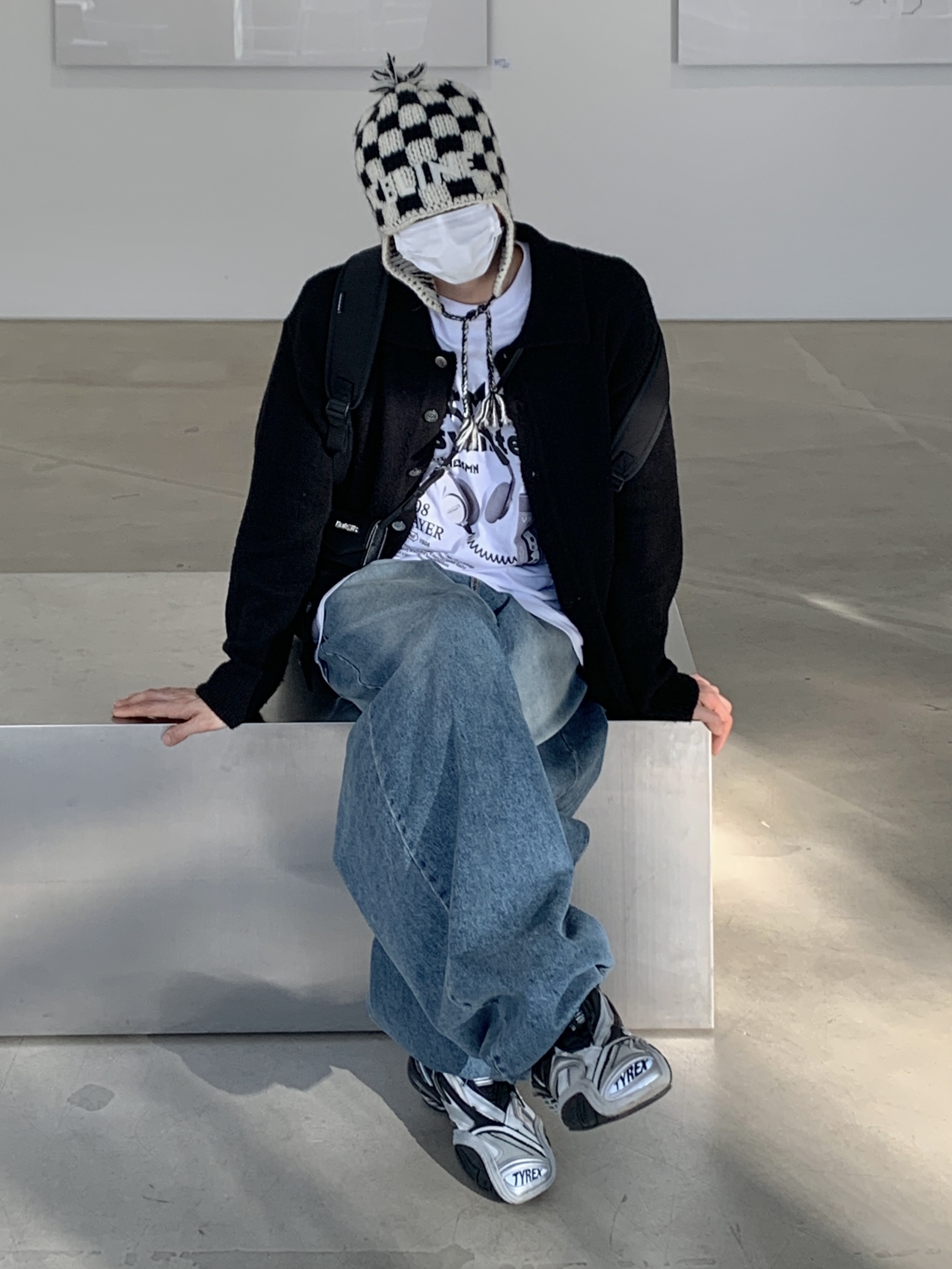 Balenciaga Tyrex Sneakers Black Grey, Celine Peruvian Beanie in Checked Alpaca Wool Black Off White 착용 스타일 - 1