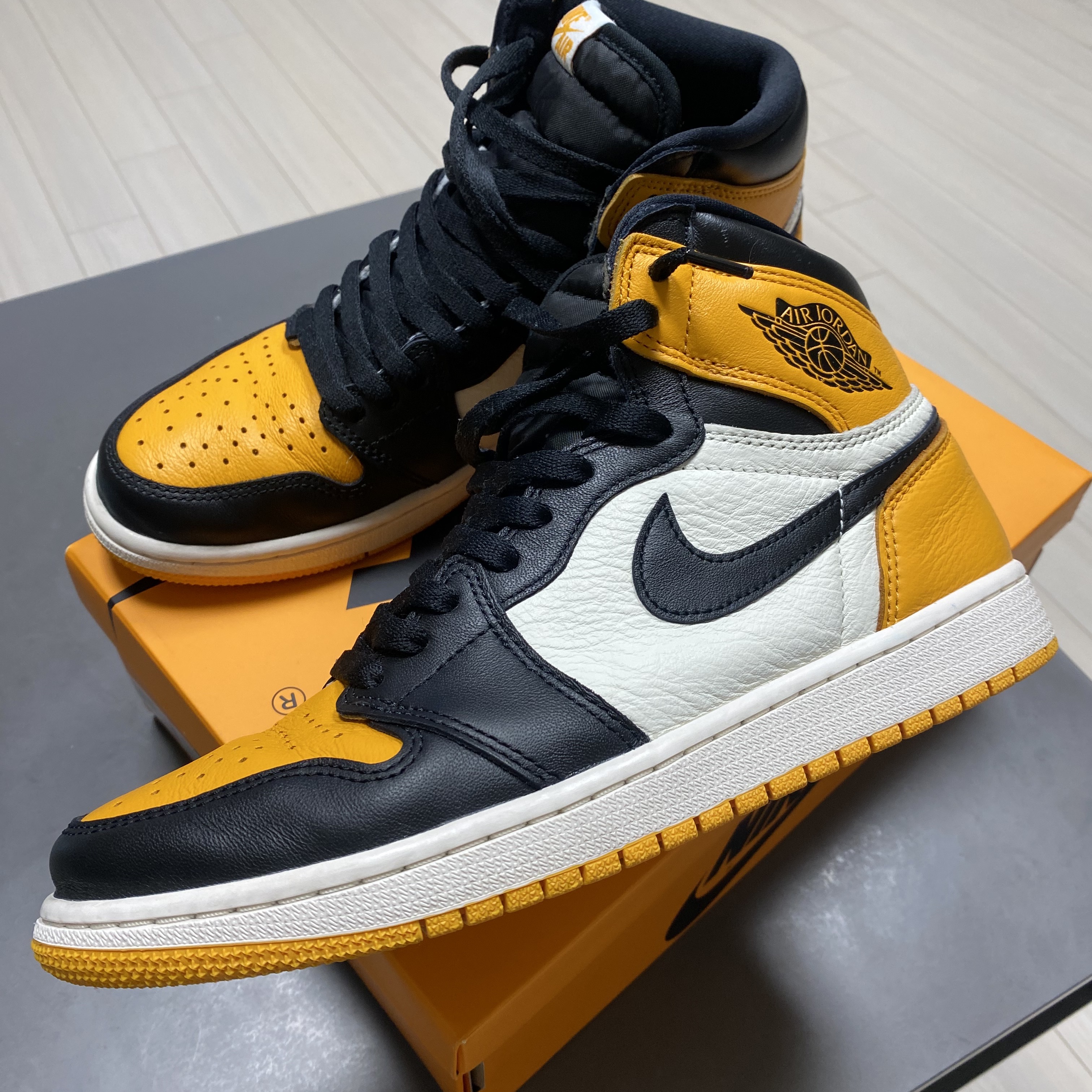 Jordan 1 Retro High OG Taxi 착용 스타일 - 1