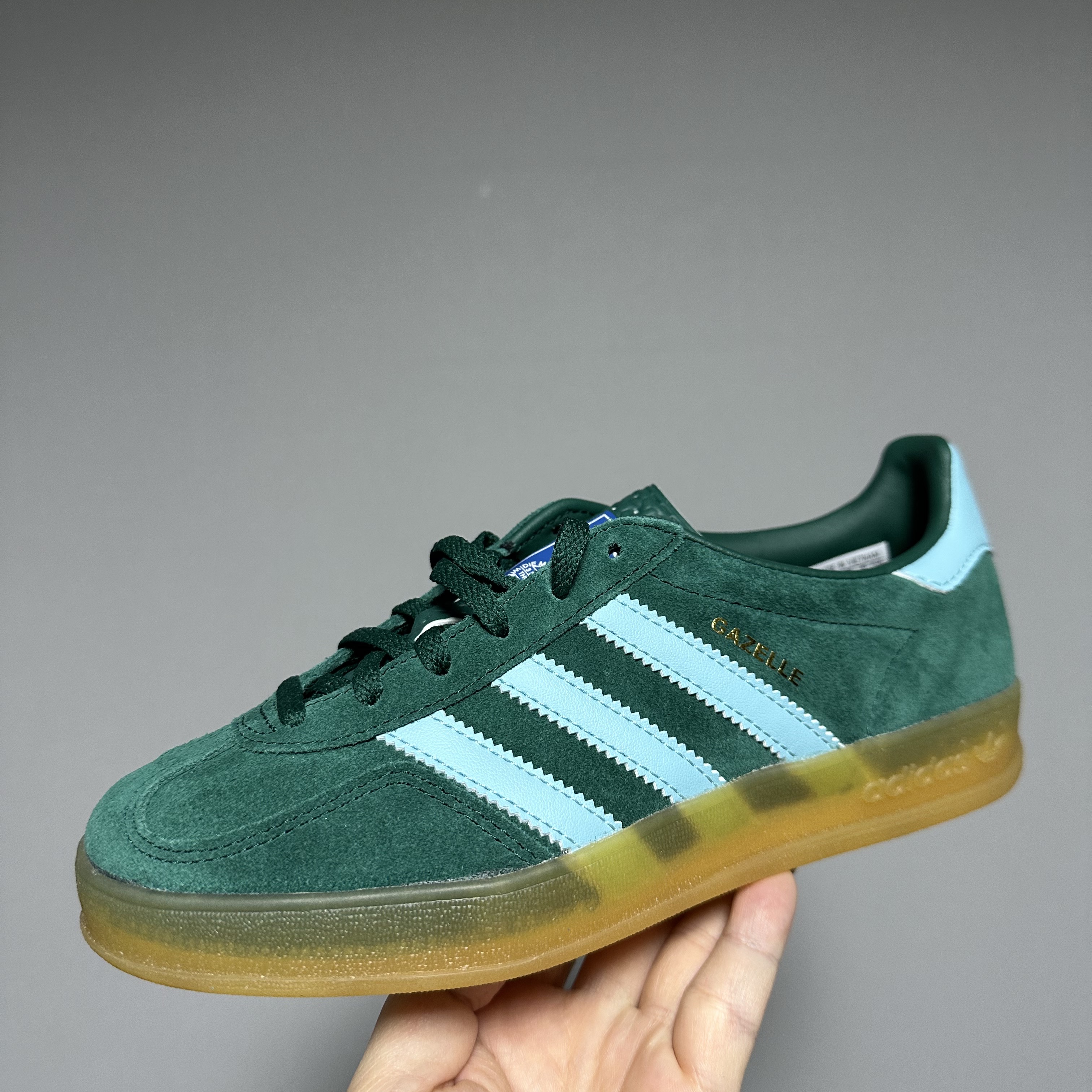 Adidas Gazelle Indoor Collegiate Green Hazy Sky 착용 스타일 - 1