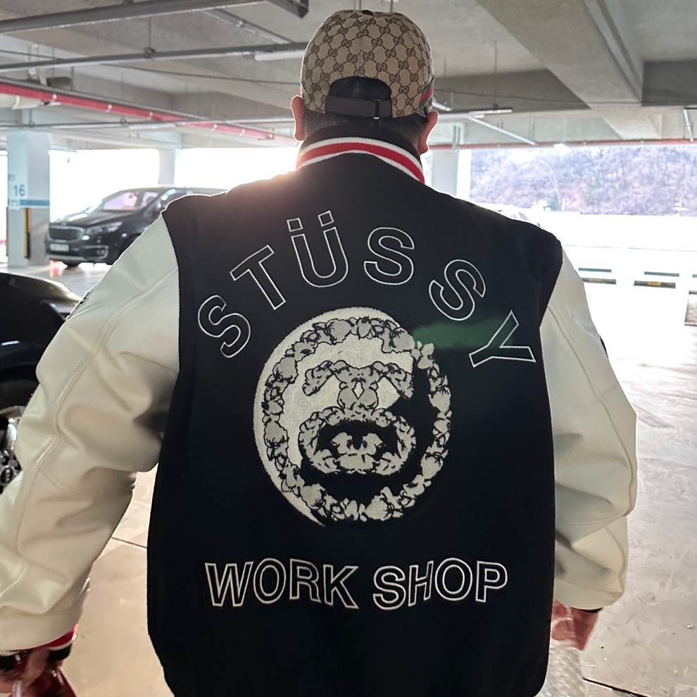 Gucci Original GG Baseball Hat with Web Beige Ebony, Stussy x Our Legacy x Denim Tears TTL Varsity Jacket Black 착용 스타일 - 2