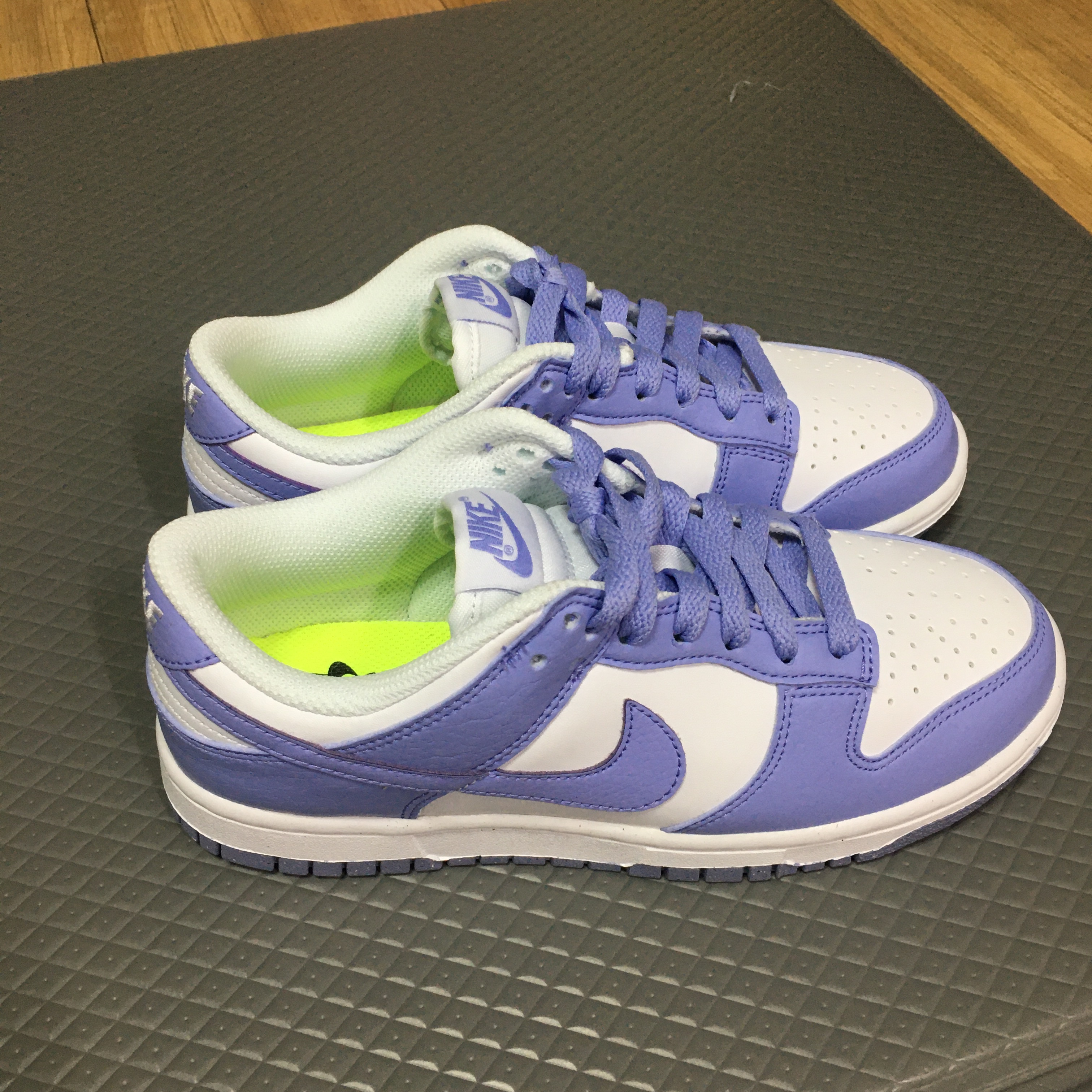 (W) Nike Dunk Low Next Nature Lilac 착용 스타일 - 1