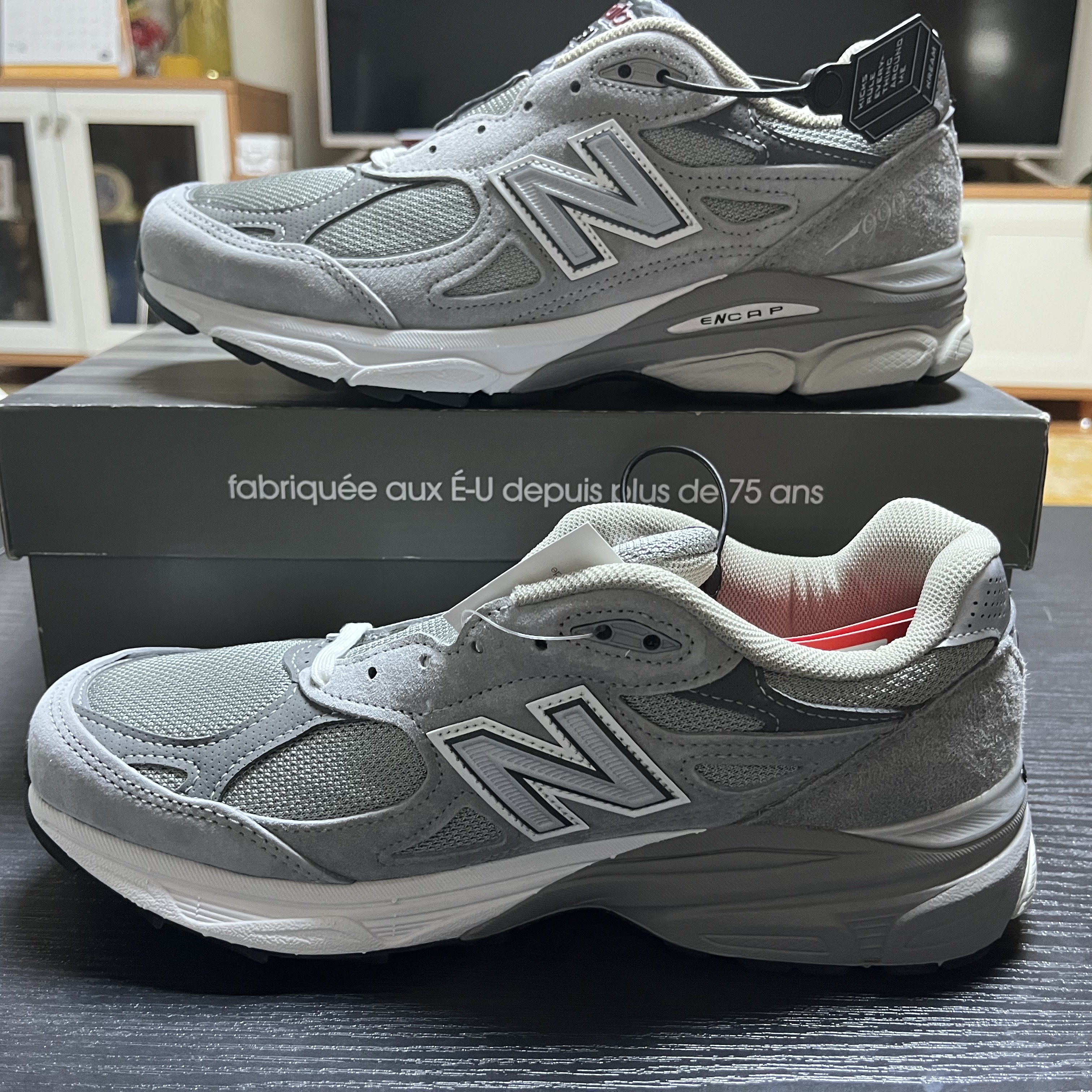 New Balance 990v3 Made in USA Grey - D Standard 착용 스타일 - 3