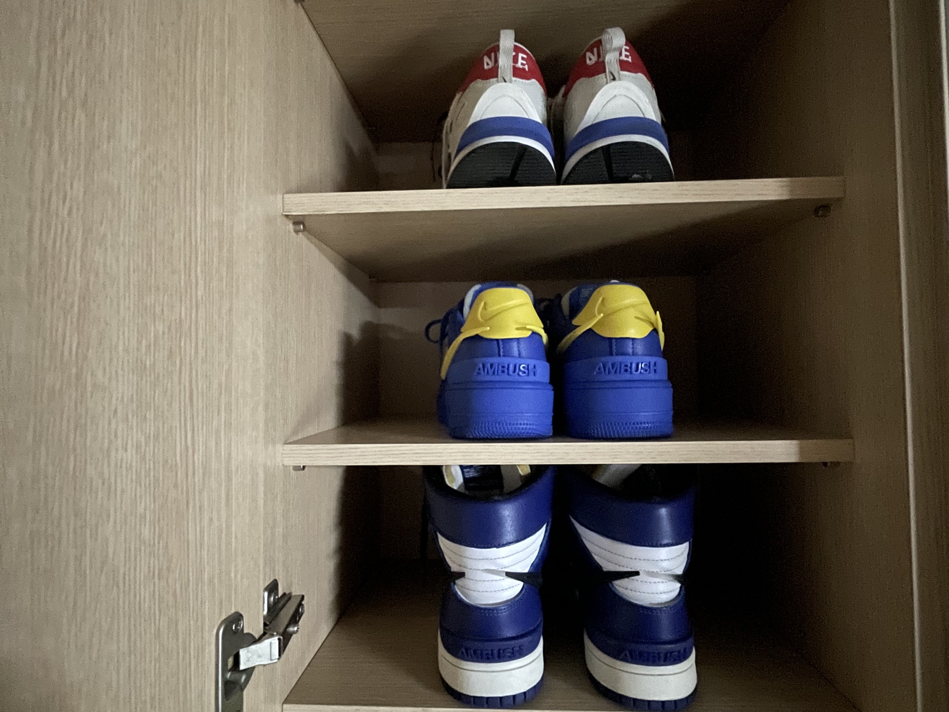 Nike x Ambush Air Force 1 Low SP Game Royal and Vivid Sulfur, Nike x Sacai VaporWaffle Royal Fuchsia 착용 스타일