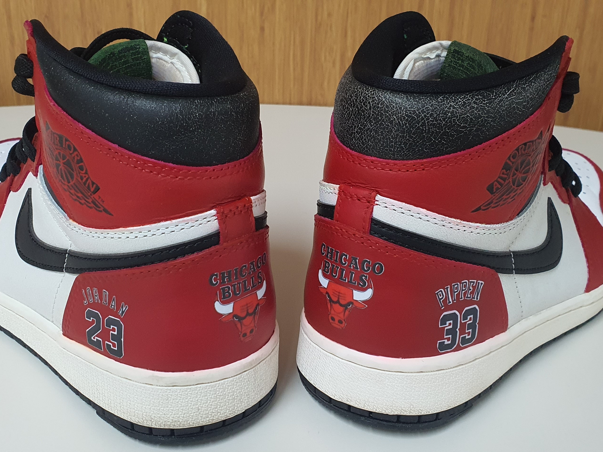 Jordan 1 Retro High OG Volt 착용 스타일 - 1