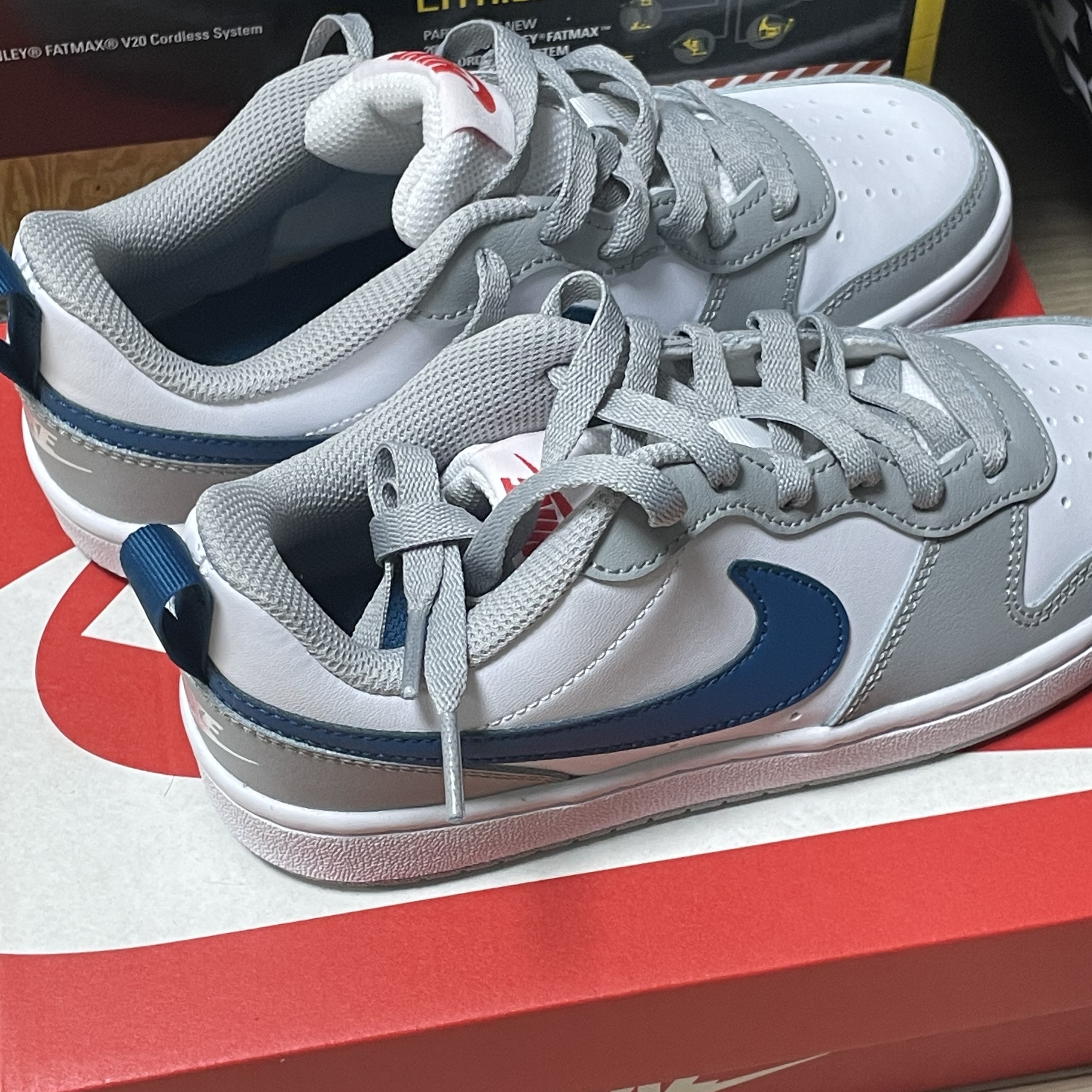 (GS) Nike Court Borough Low 2 Light Smoke Grey 착용 스타일