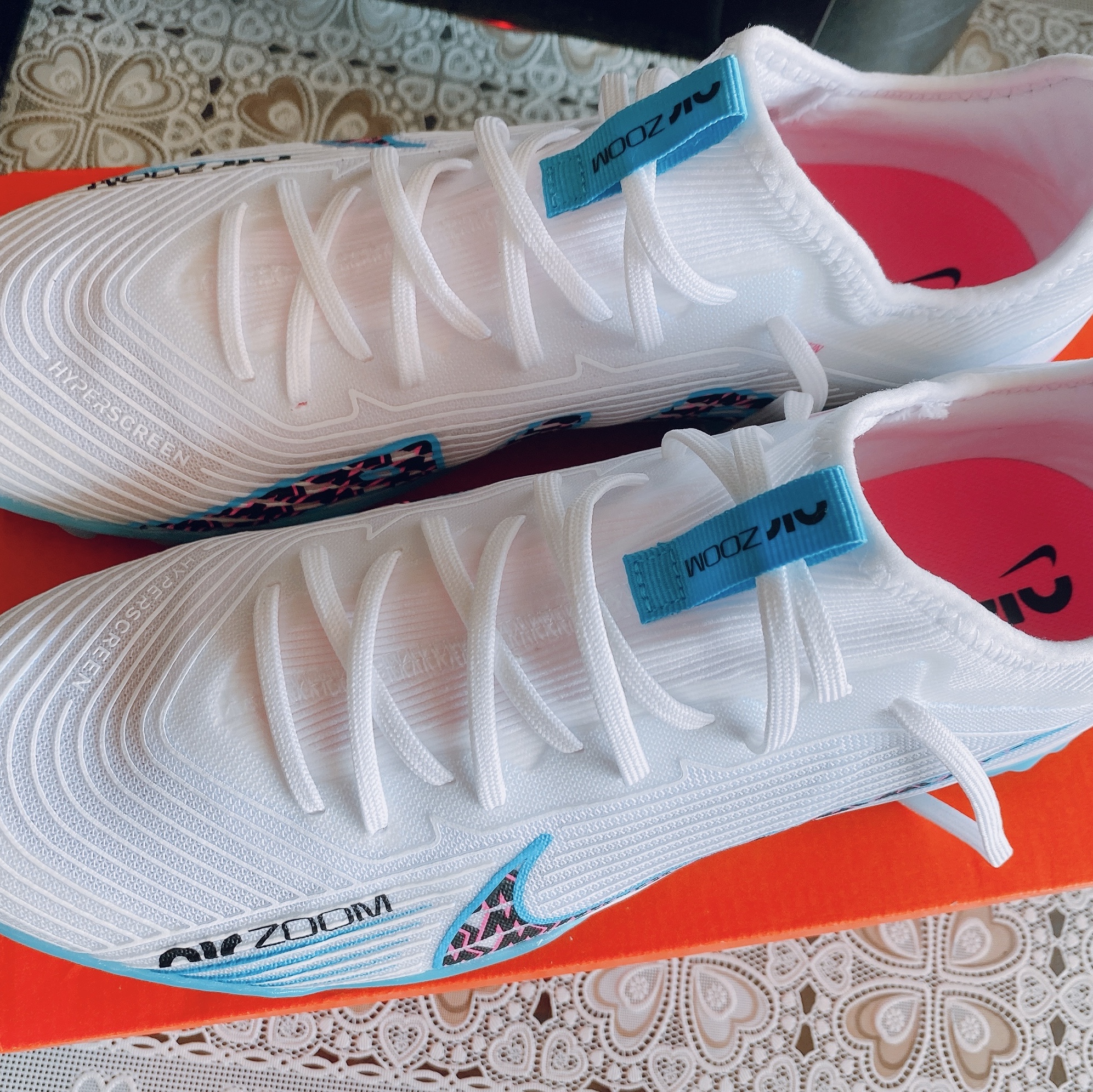 Nike Zoom Mercurial Vapor 15 Pro TF White Baltic Blue 착용 스타일 - 4
