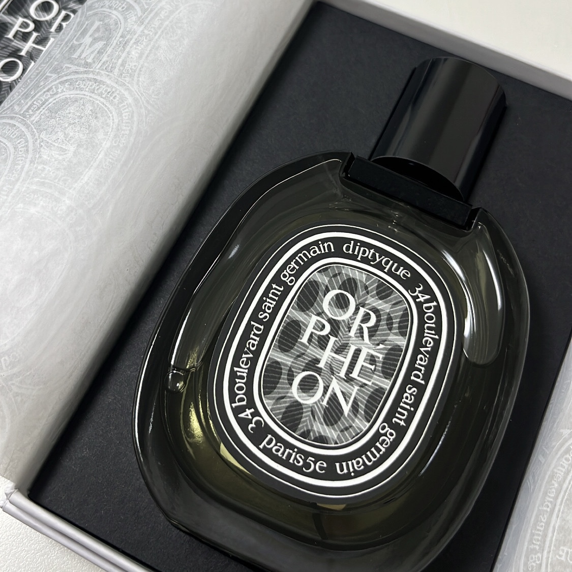 Diptyque Orpheon Eau De Parfum 75ml 착용 스타일