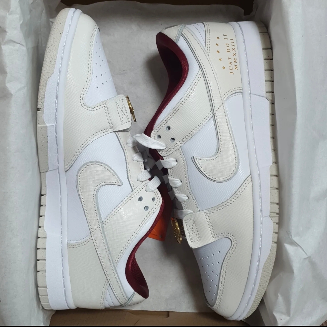 (W) Nike Dunk Low SE White Photon Dust 착용 스타일 - 1