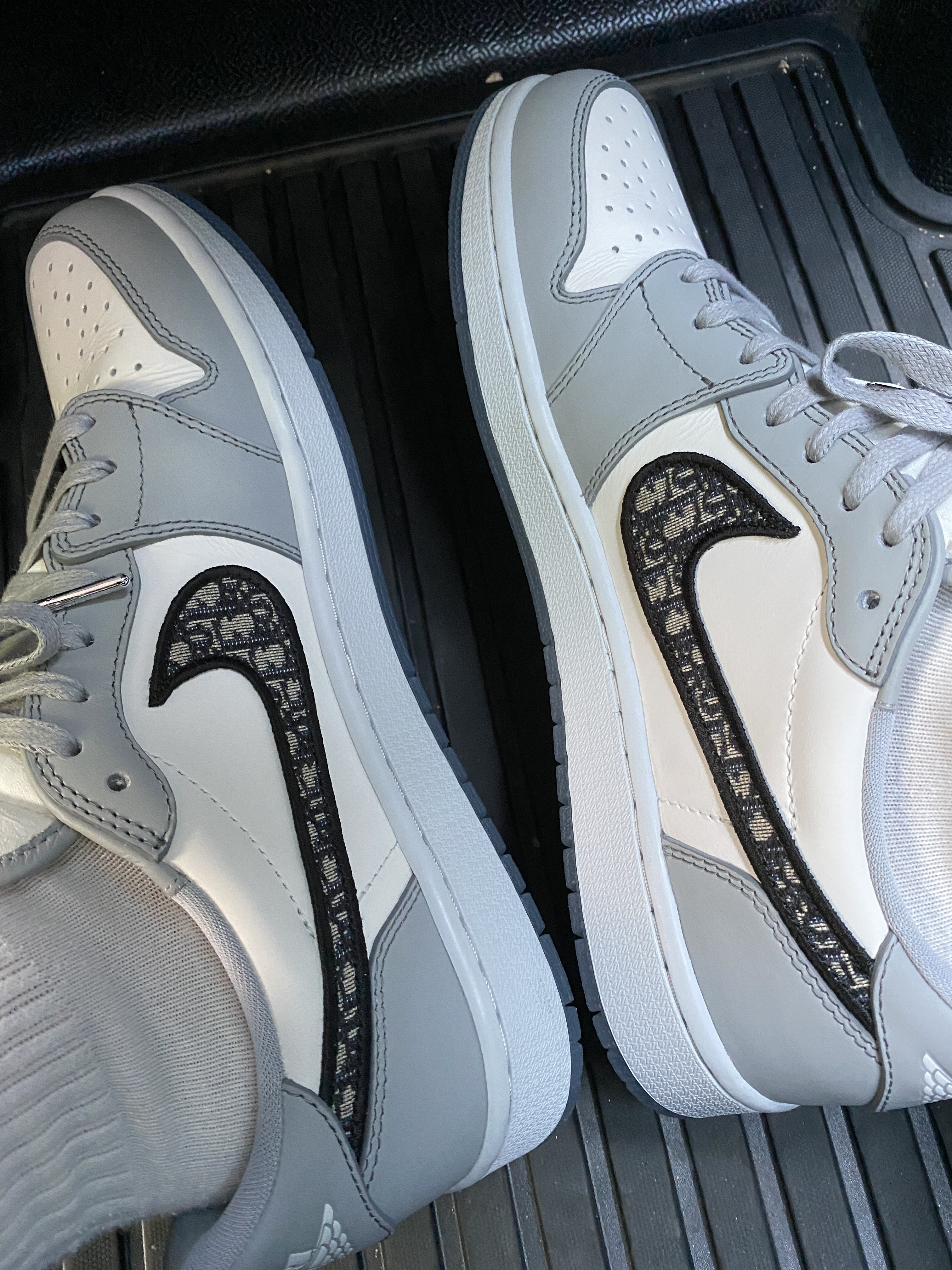 Jordan 1 x Dior Low OG 착용 스타일 - 2