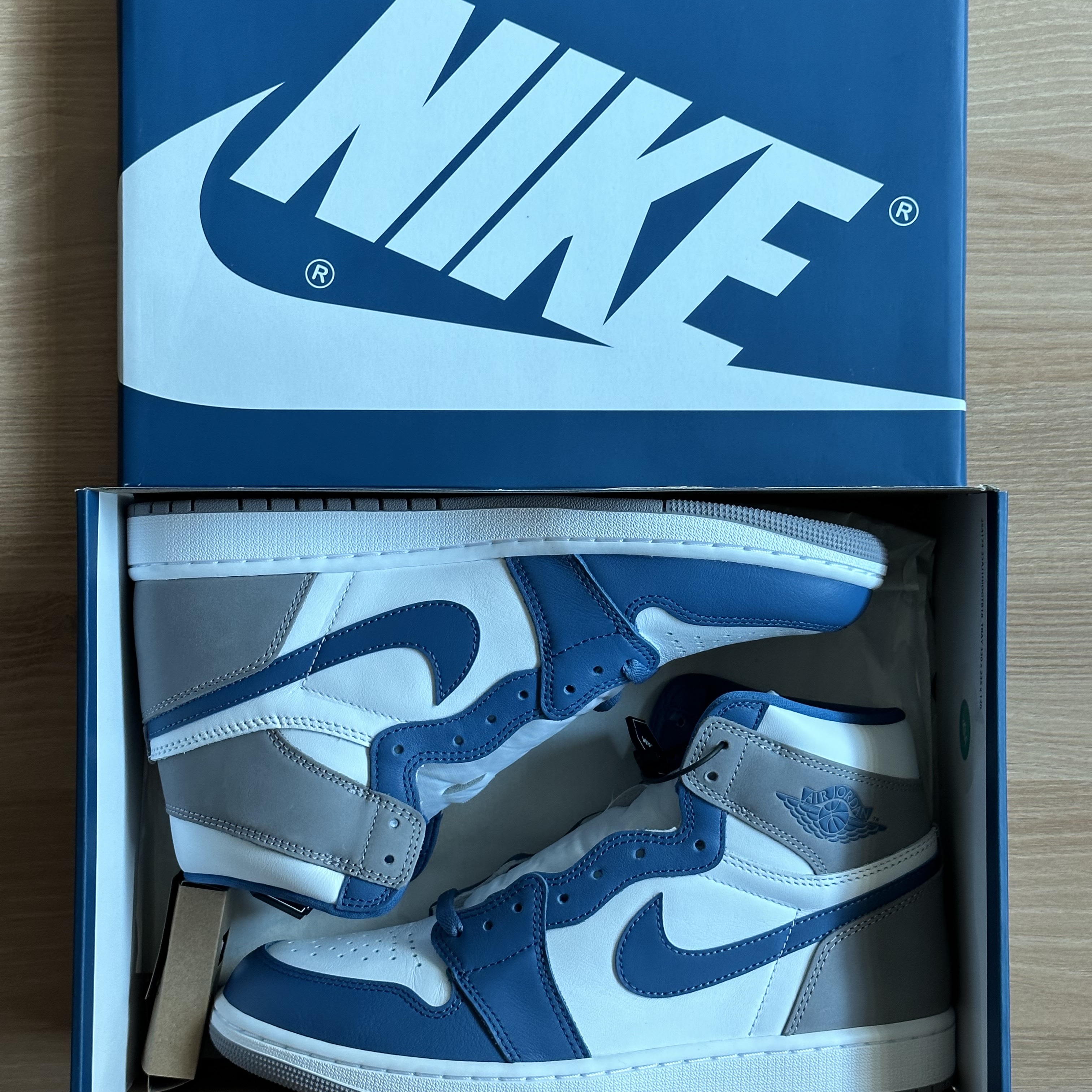 Jordan 1 Retro High OG True Blue 착용 스타일 - 1