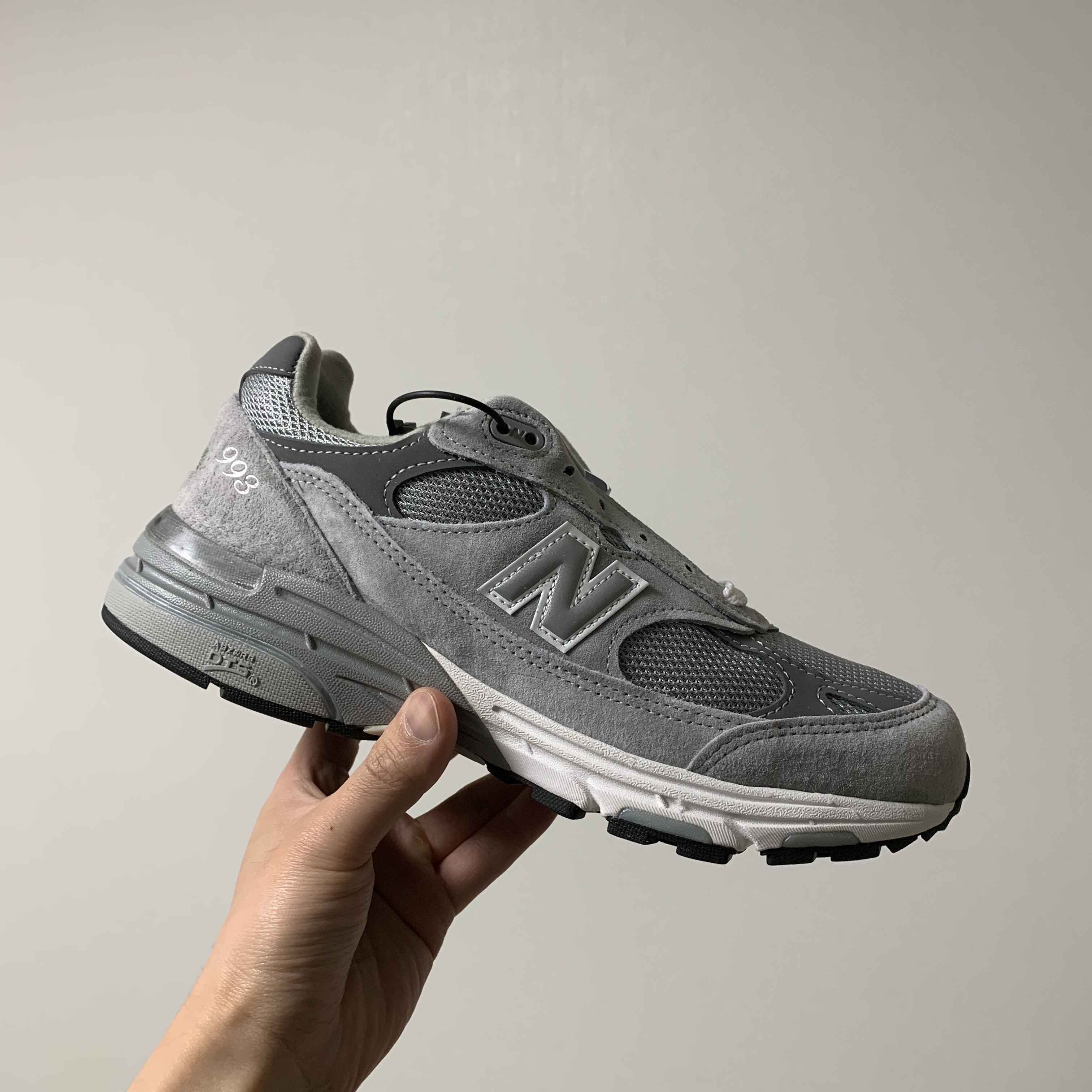 New Balance 993 Made in USA Grey - D Standard 착용 스타일