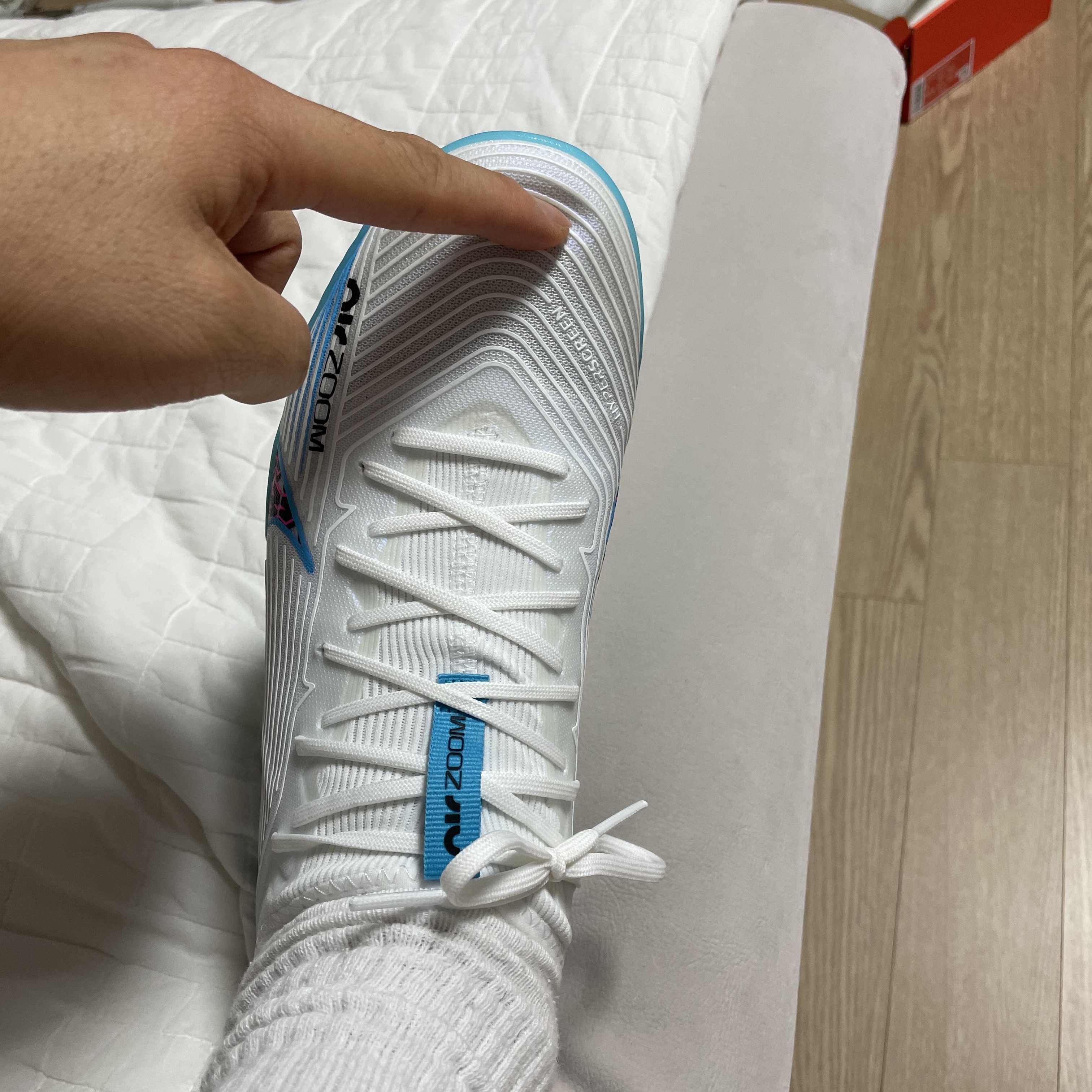 Nike Zoom Mercurial Vapor 15 Pro TF White Baltic Blue 착용 스타일 - 1