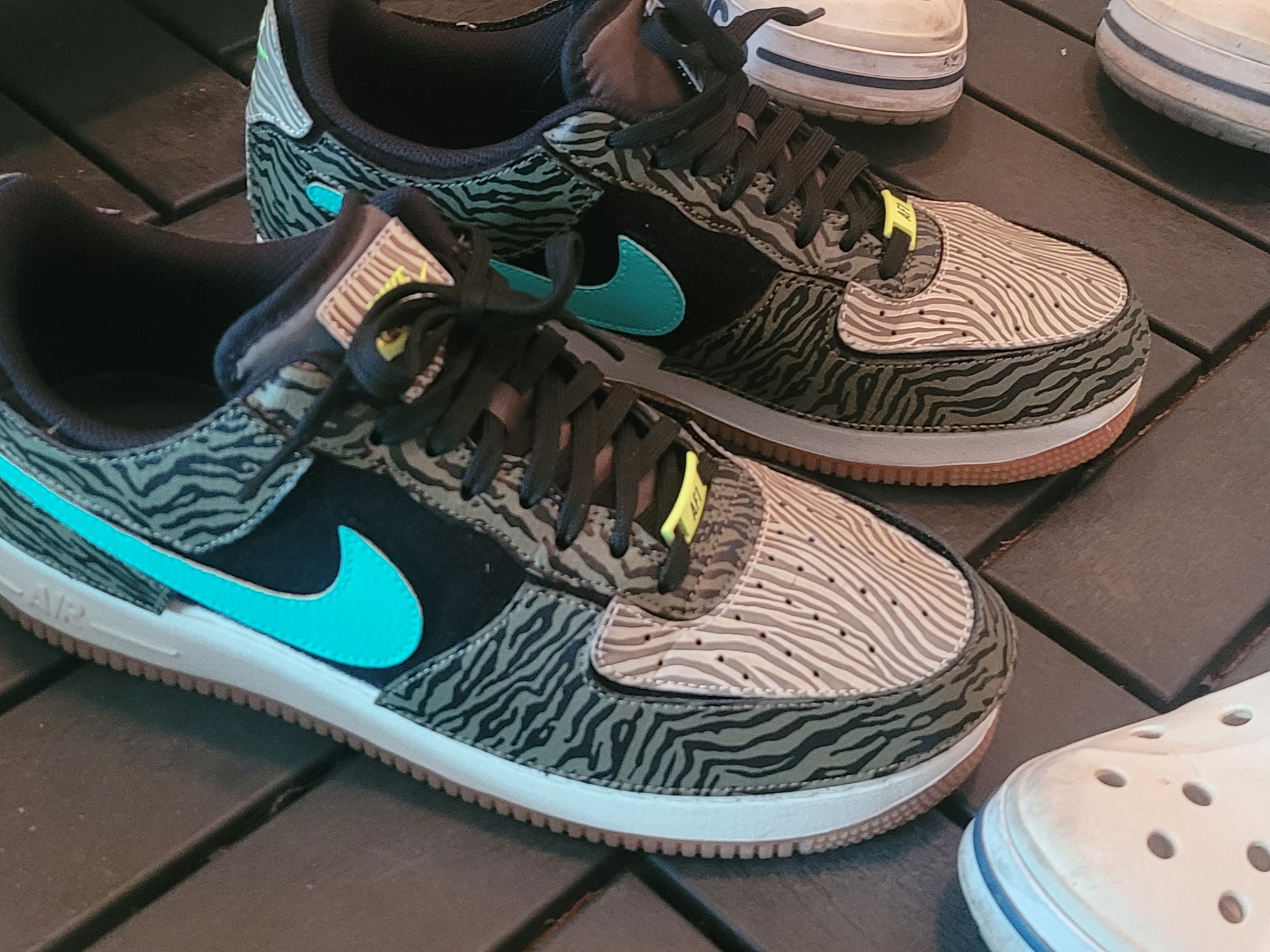 Nike Air Force 1/1 Animal Print 착용 스타일 - 1