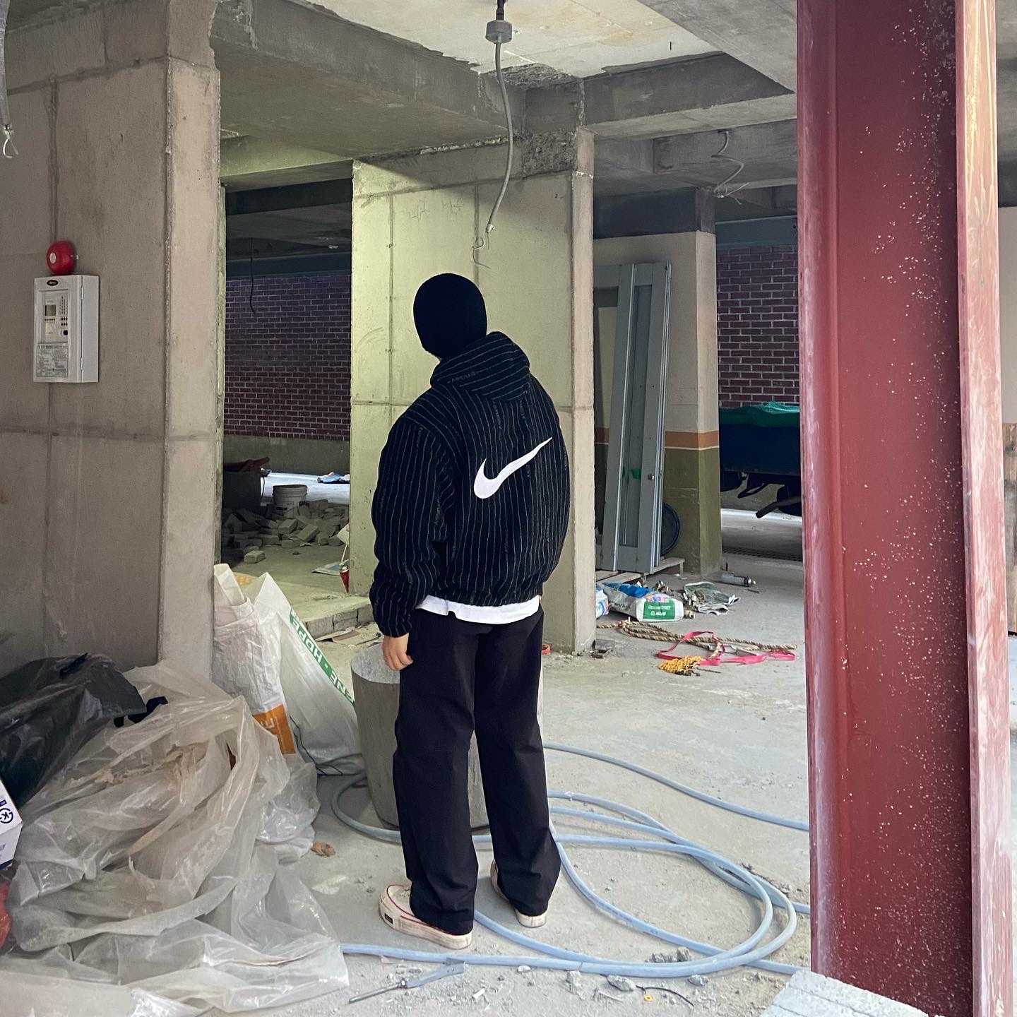 Nike x Stussy NRG Striped Wool Jacket Black (DR4023-010), Supreme Cotton Cinch Pants Black - 22FW 착용 스타일 - 1
