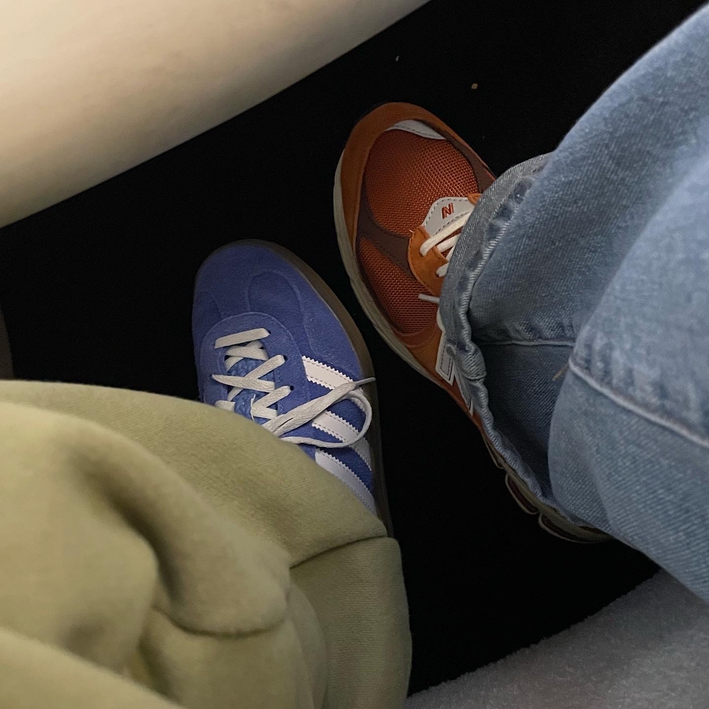 (W) Adidas Gazelle Indoor Blue Fusion Cloud White, New Balance 2002R Rust Oxide 착용 스타일