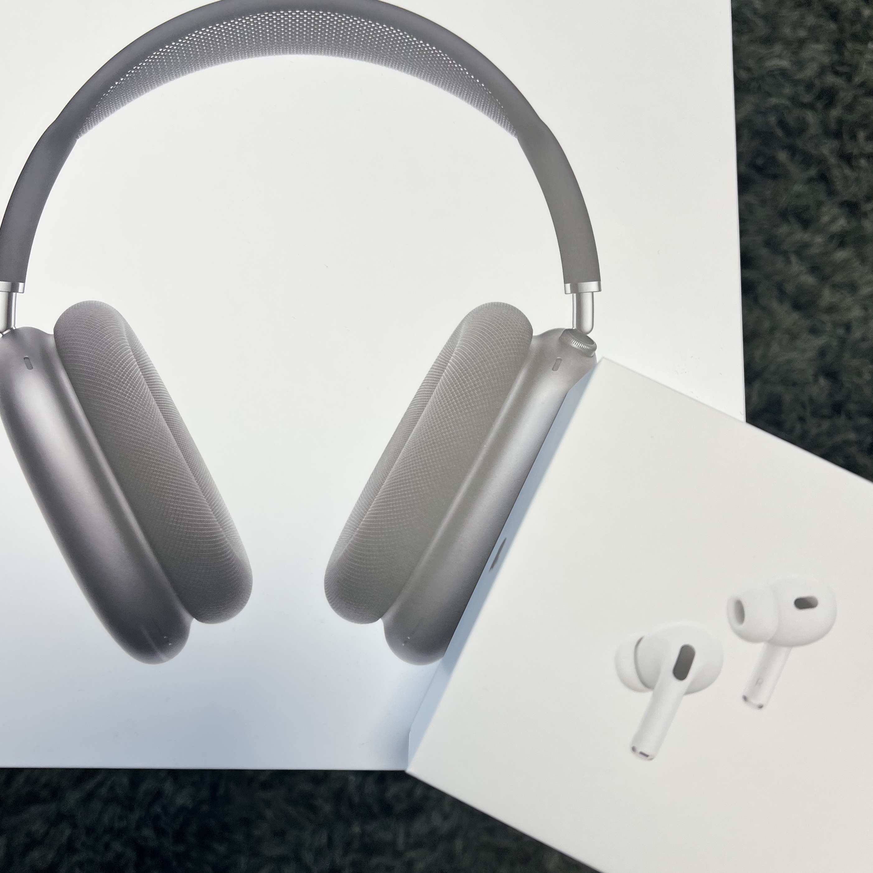 Apple AirPods Pro 2nd Gen (Korean Ver.), Apple AirPods Max Lightning Space Gray (Korean Ver.) 착용 스타일