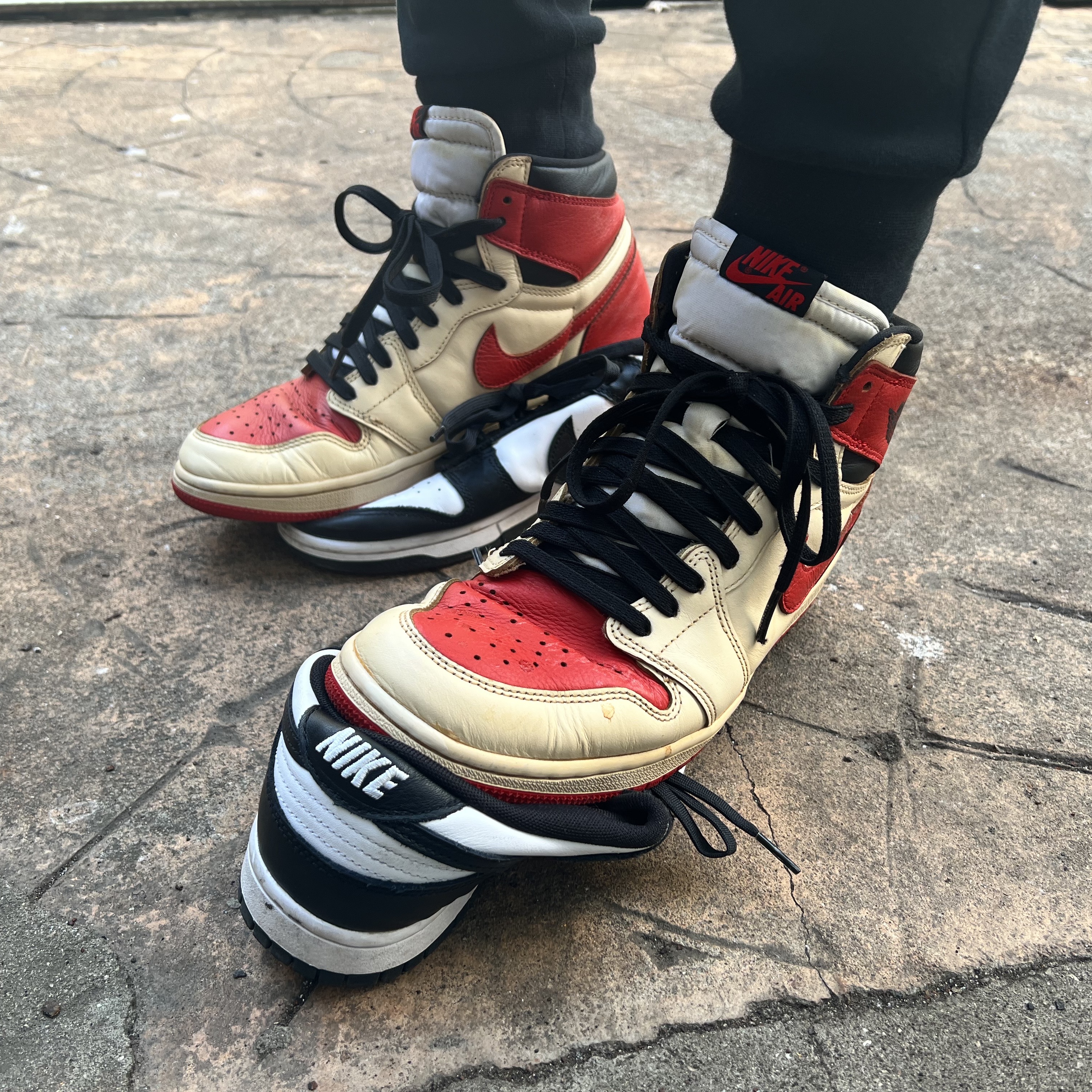 Nike Dunk Low Retro Black, Jordan 1 Retro High OG Heritage 착용 스타일
