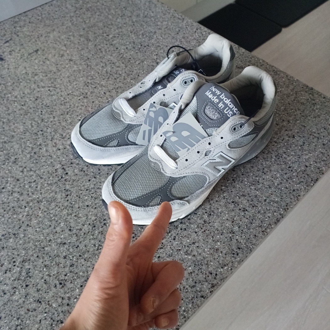 New Balance 993 Made in USA Grey - D Standard 착용 스타일