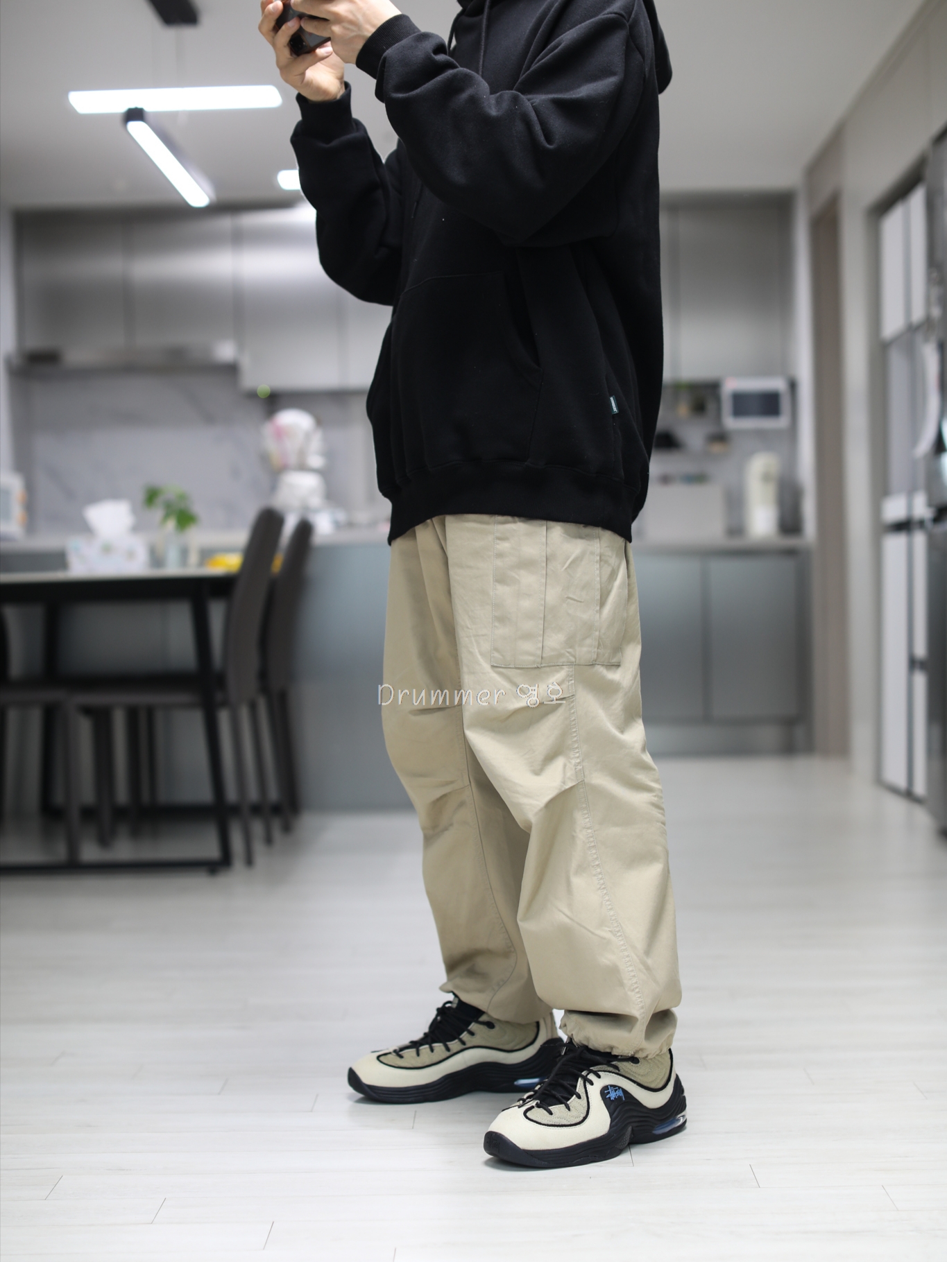 Nike x Stussy Air Penny II Rattan and Limestone 착용 스타일