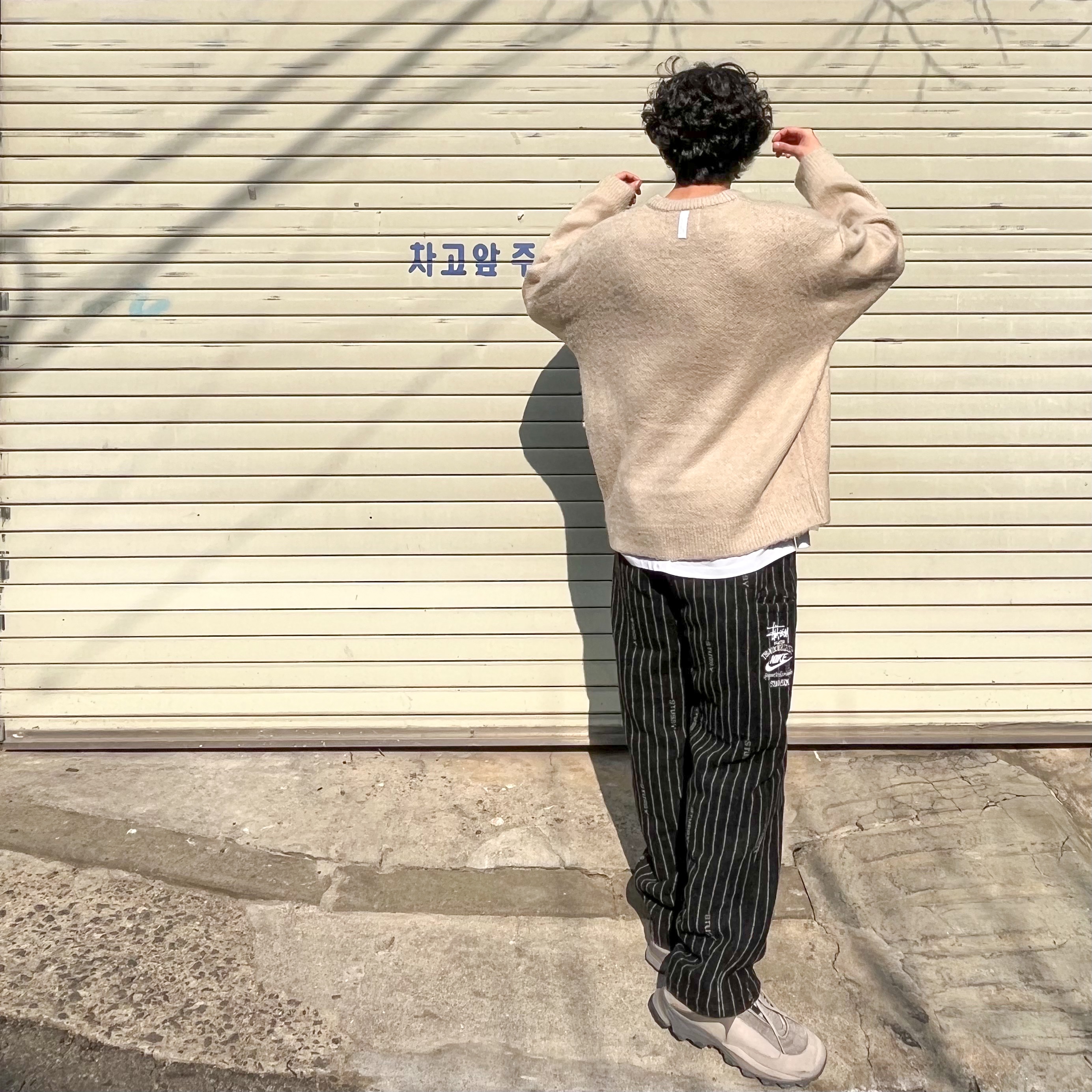 Nike x Stussy NRG Striped Wool Pants Black (DR4021-010), Adidas x OAMC Type O-5 Feather Grey 착용 스타일 - 4