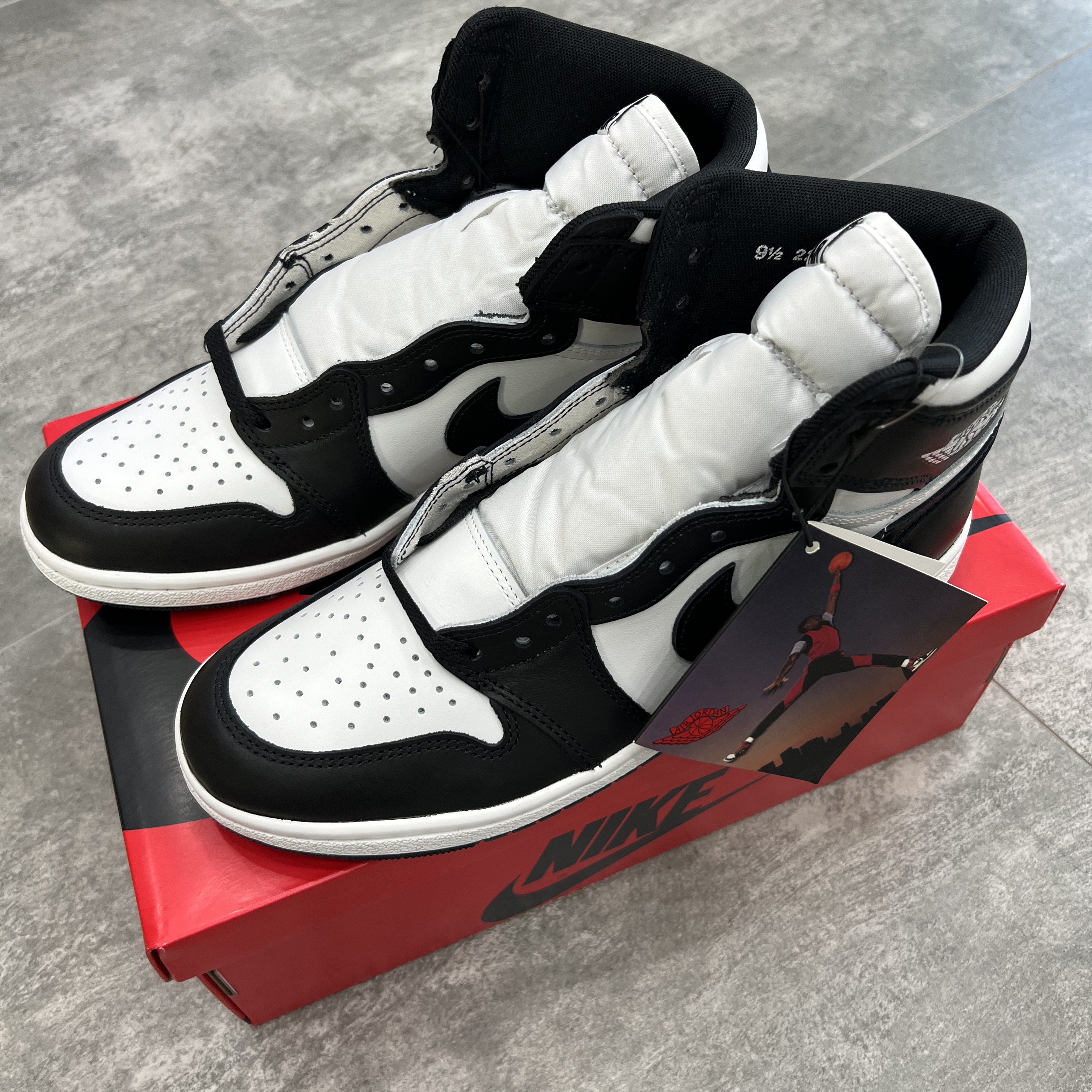 Jordan 1 High 85 Black White 착용 스타일